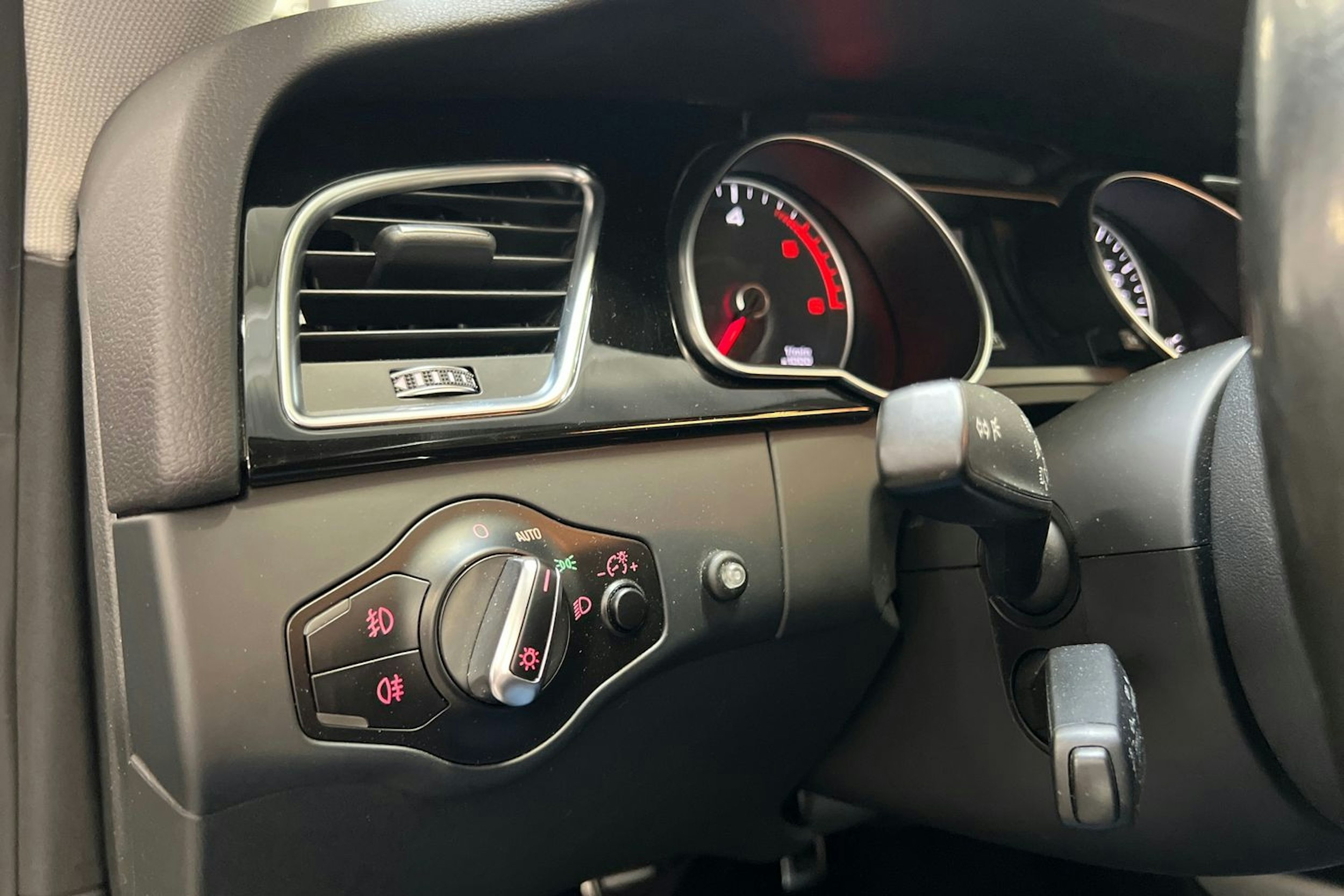Hopea Audi A5 2015 kuva 18.