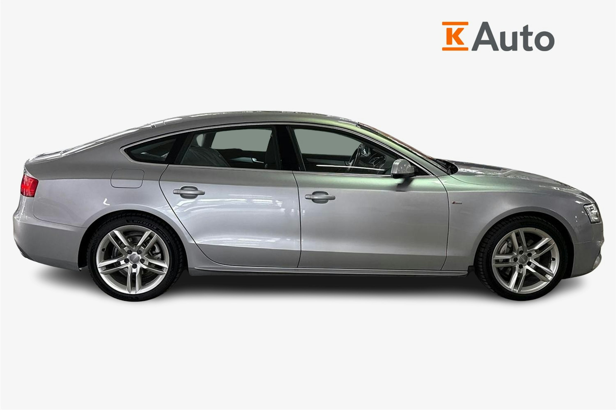 met. hopea Audi A5 2015 kuva 6.