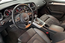 met. hopea Audi A5 2015 kuva 7.
