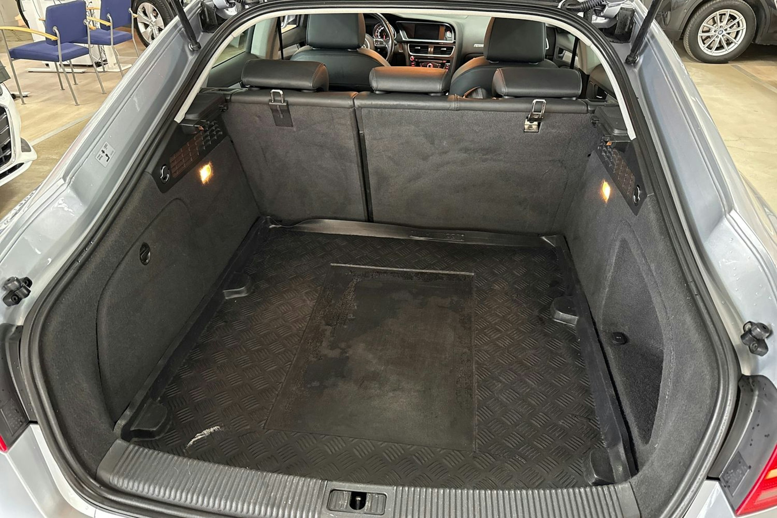 met. hopea Audi A5 2015 kuva 14.