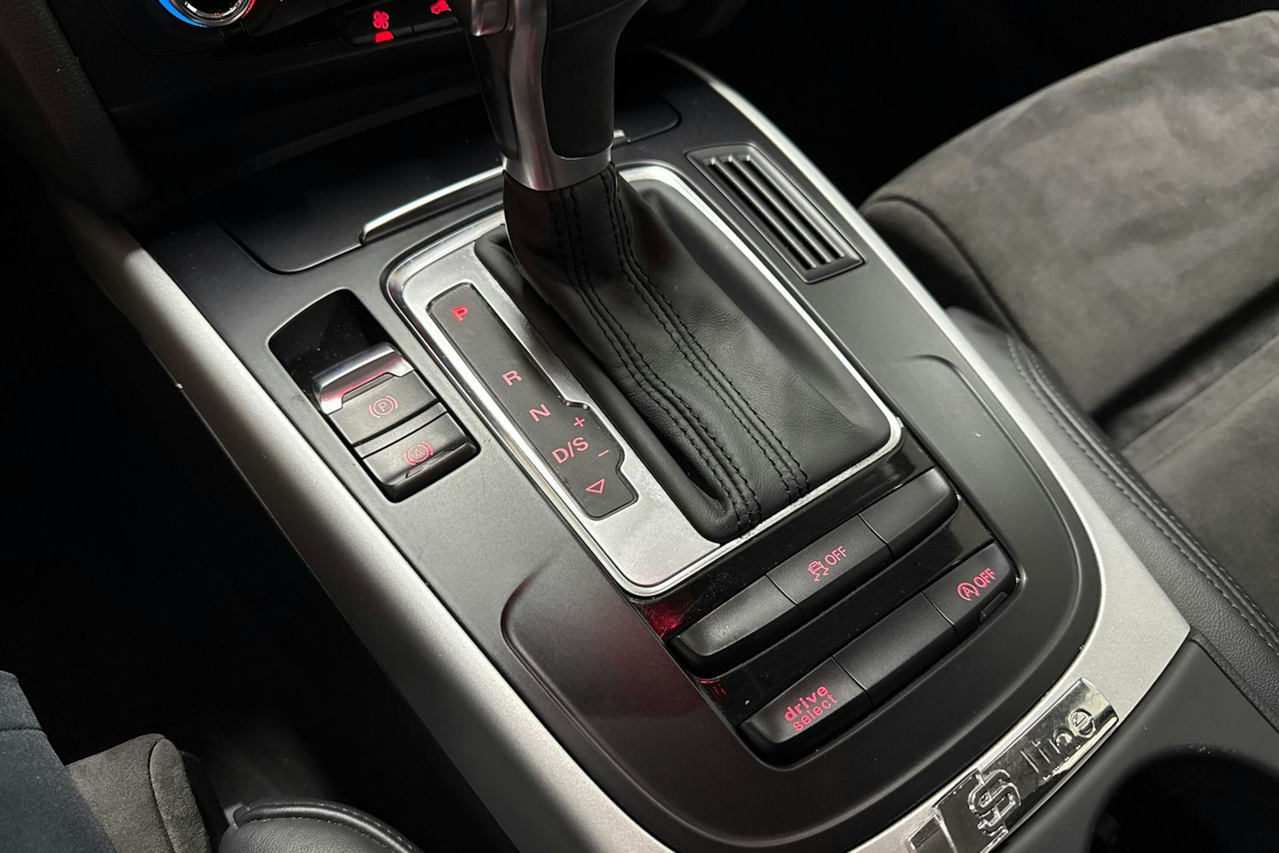 met. hopea Audi A5 2015 kuva 23.