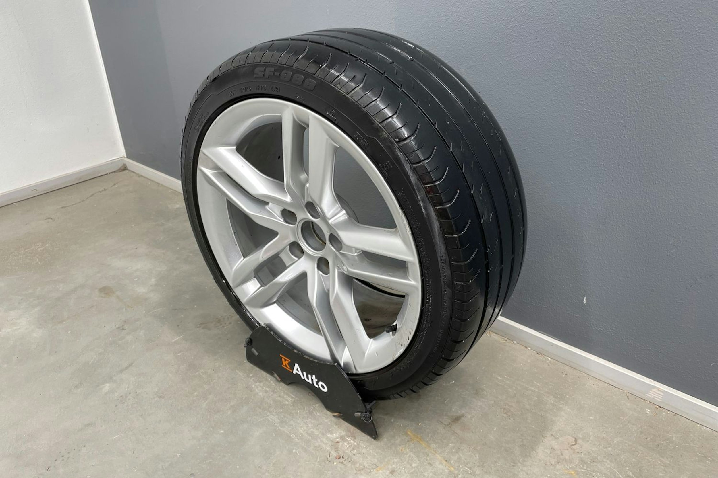 Musta Audi A5 2015 kuva 11.