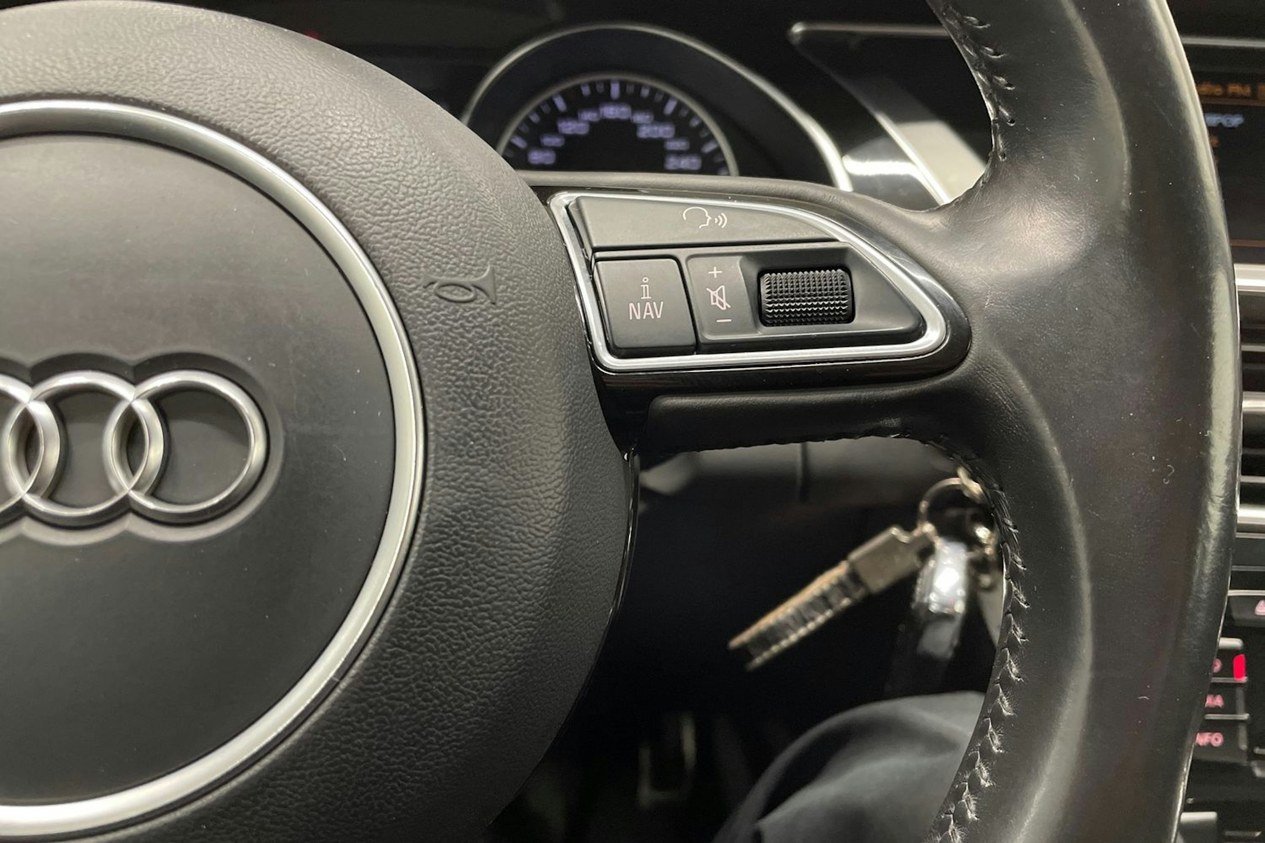 Musta Audi A5 2015 kuva 18.