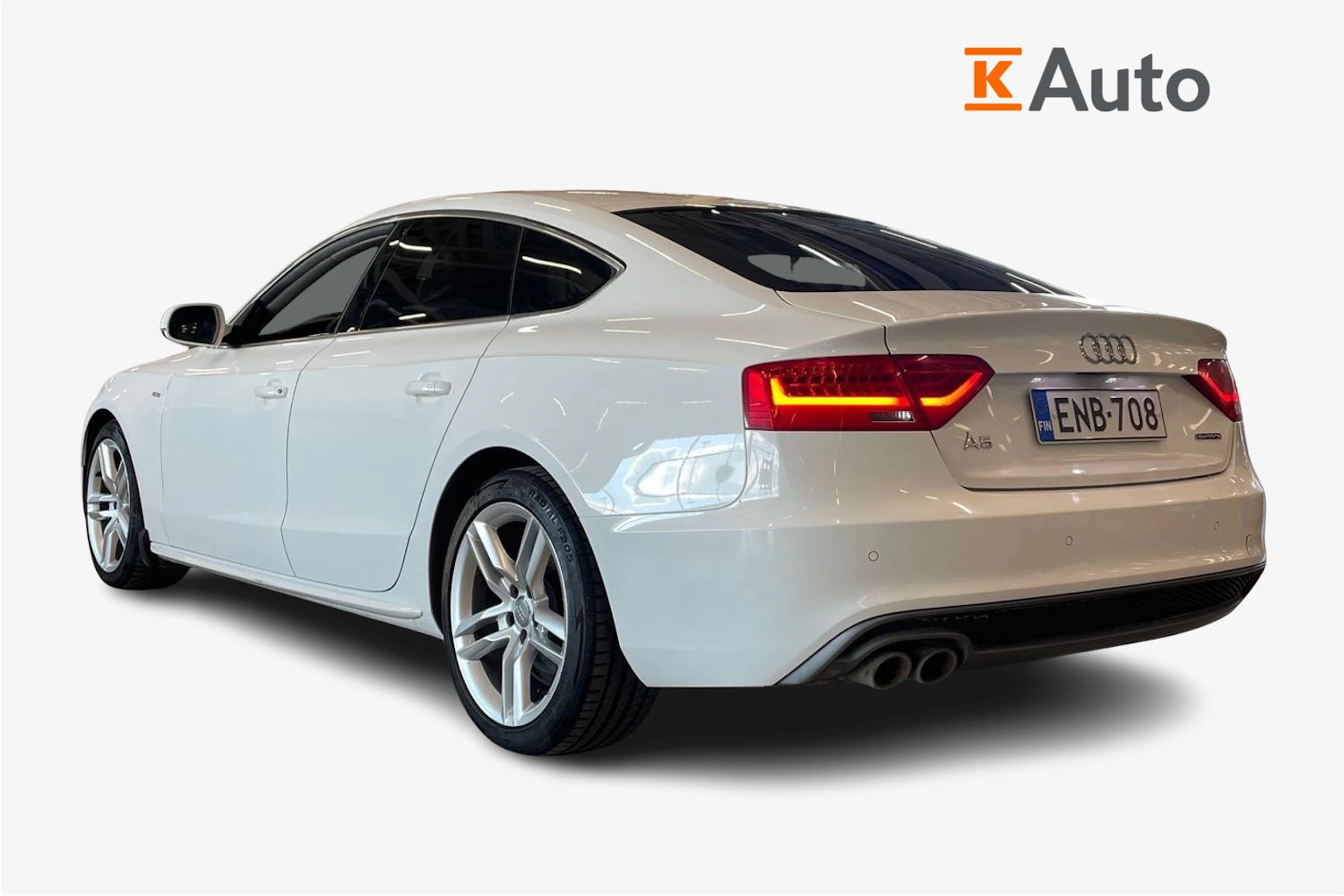 valkoinen Audi A5 2015 kuva 5.