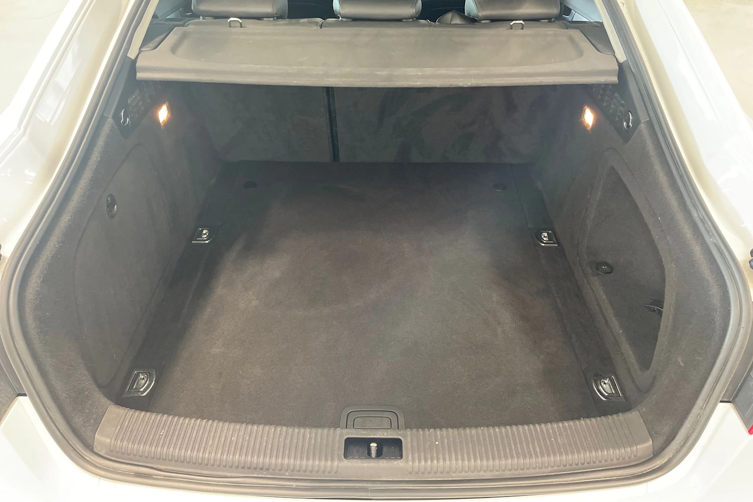 valkoinen Audi A5 2015 kuva 27.