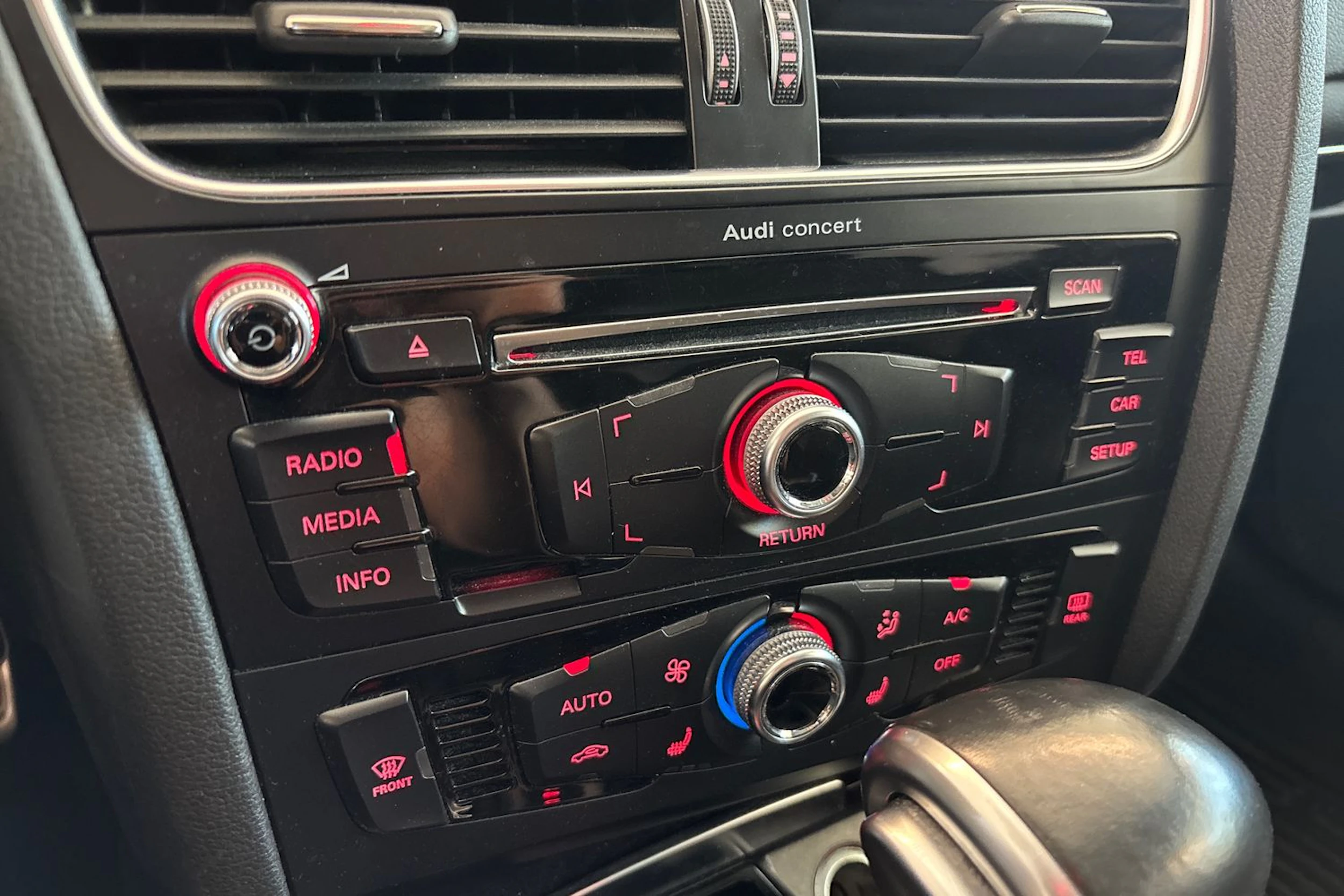 Hopea Audi A5 2015 kuva 17.