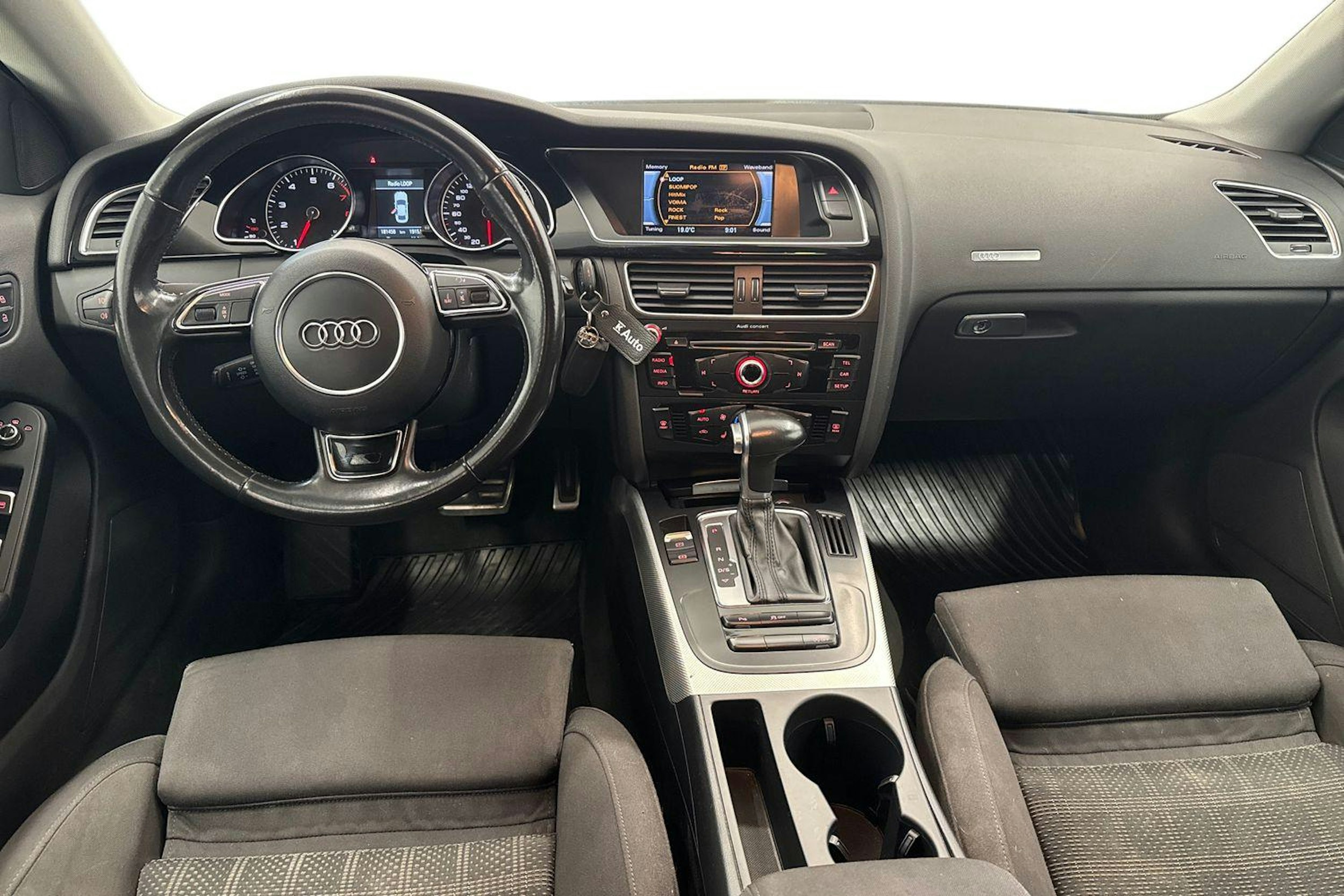 musta Audi A5 2015 kuva 9.