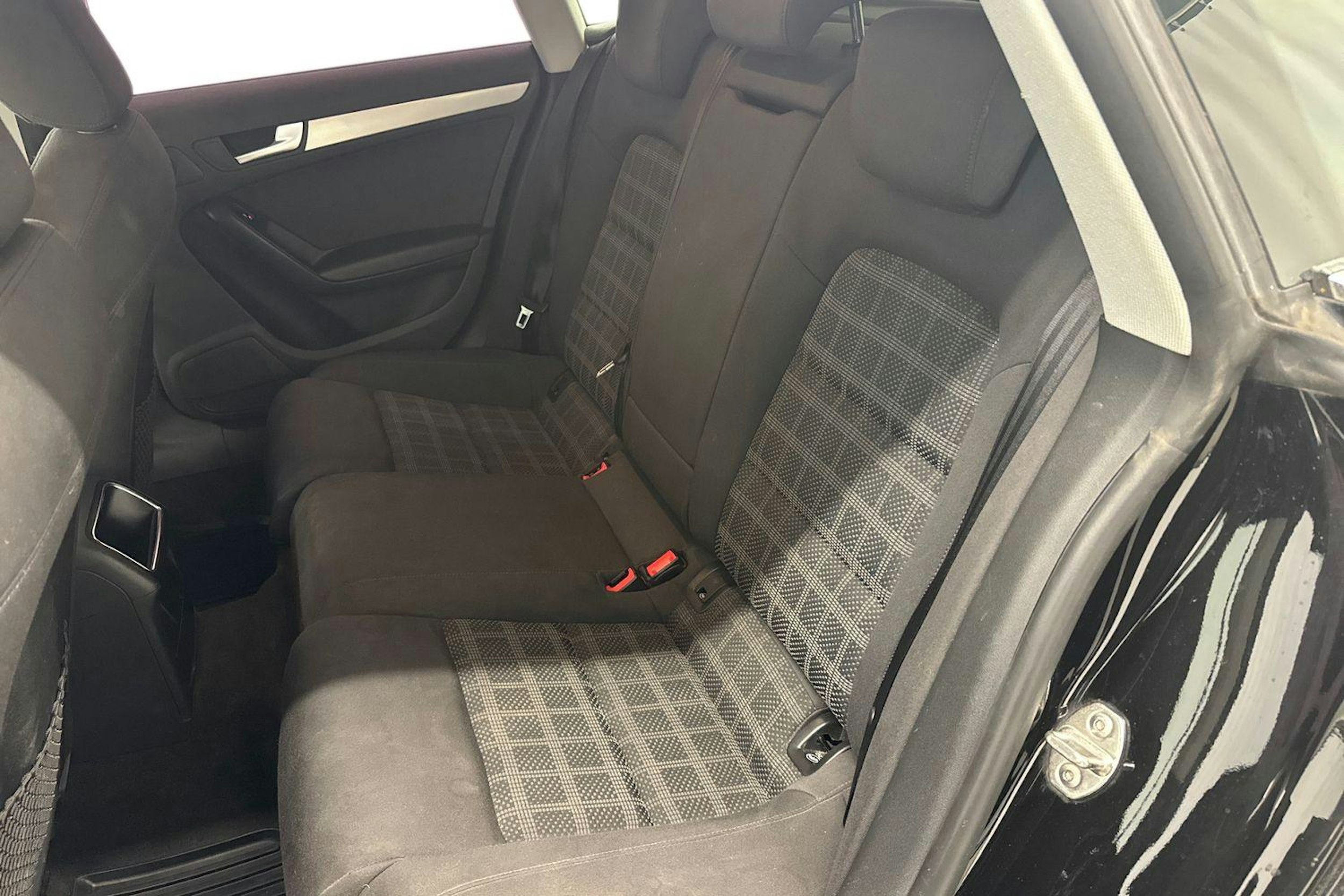 musta Audi A5 2015 kuva 10.