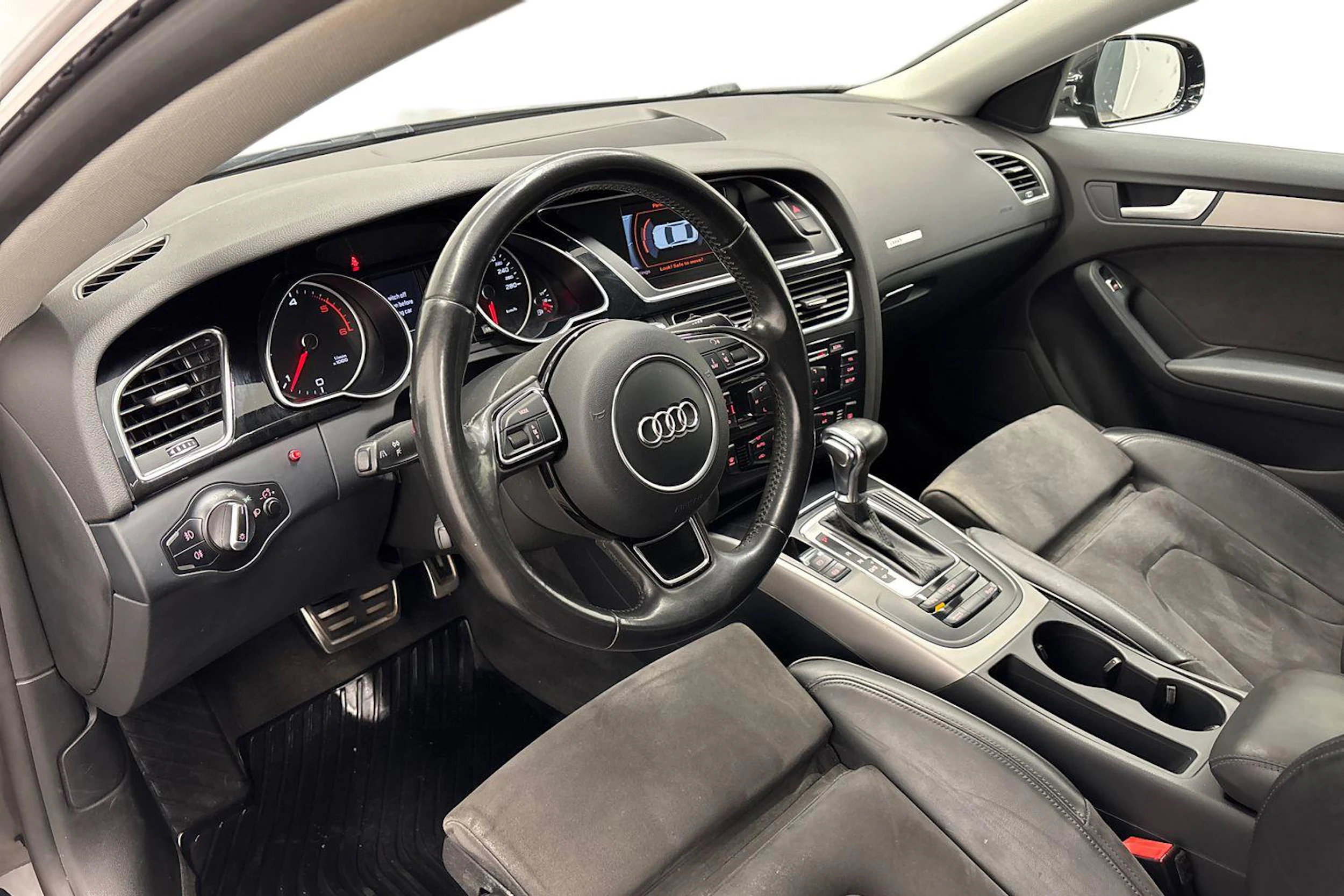 musta Audi A5 2015 kuva 6.