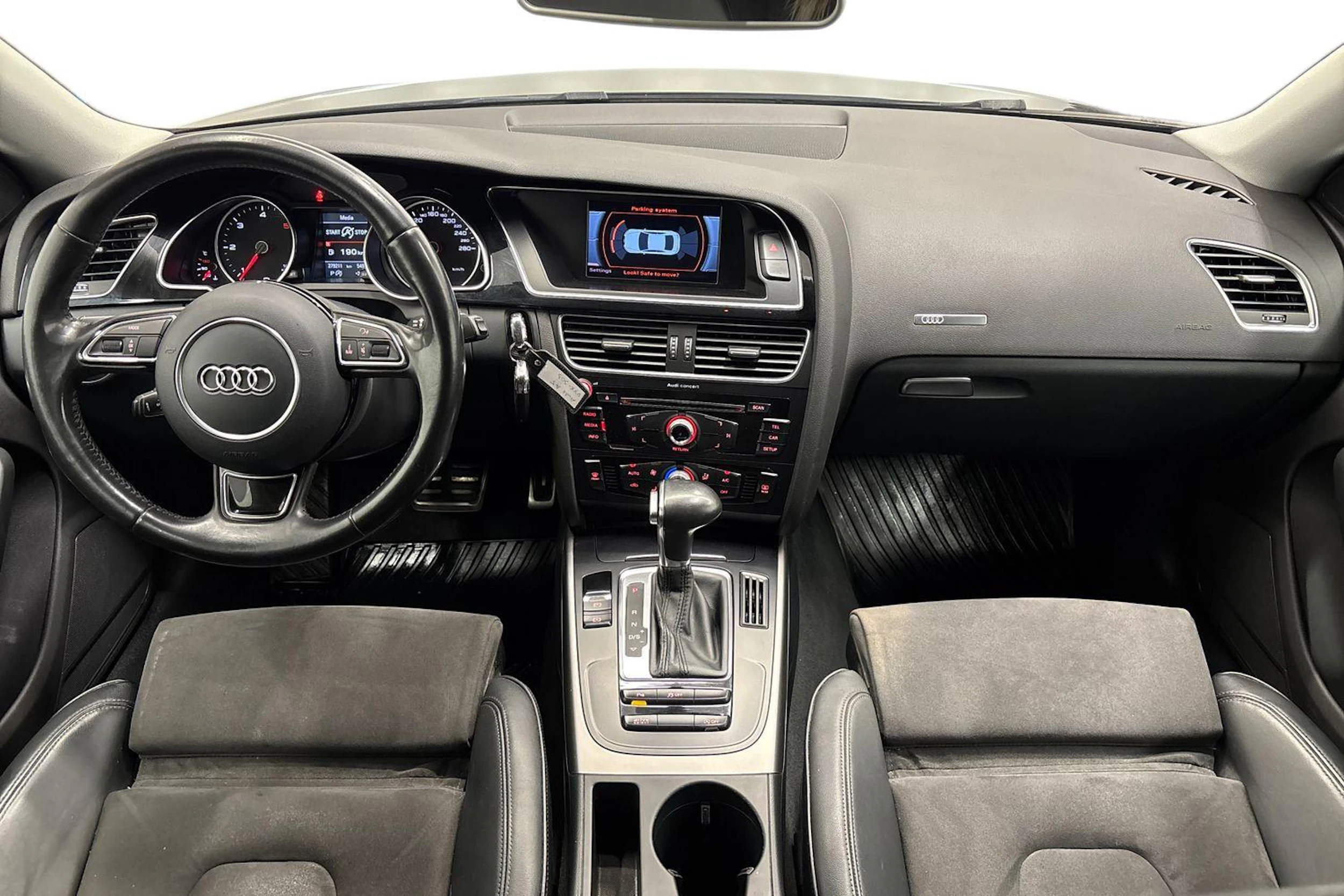 musta Audi A5 2015 kuva 7.