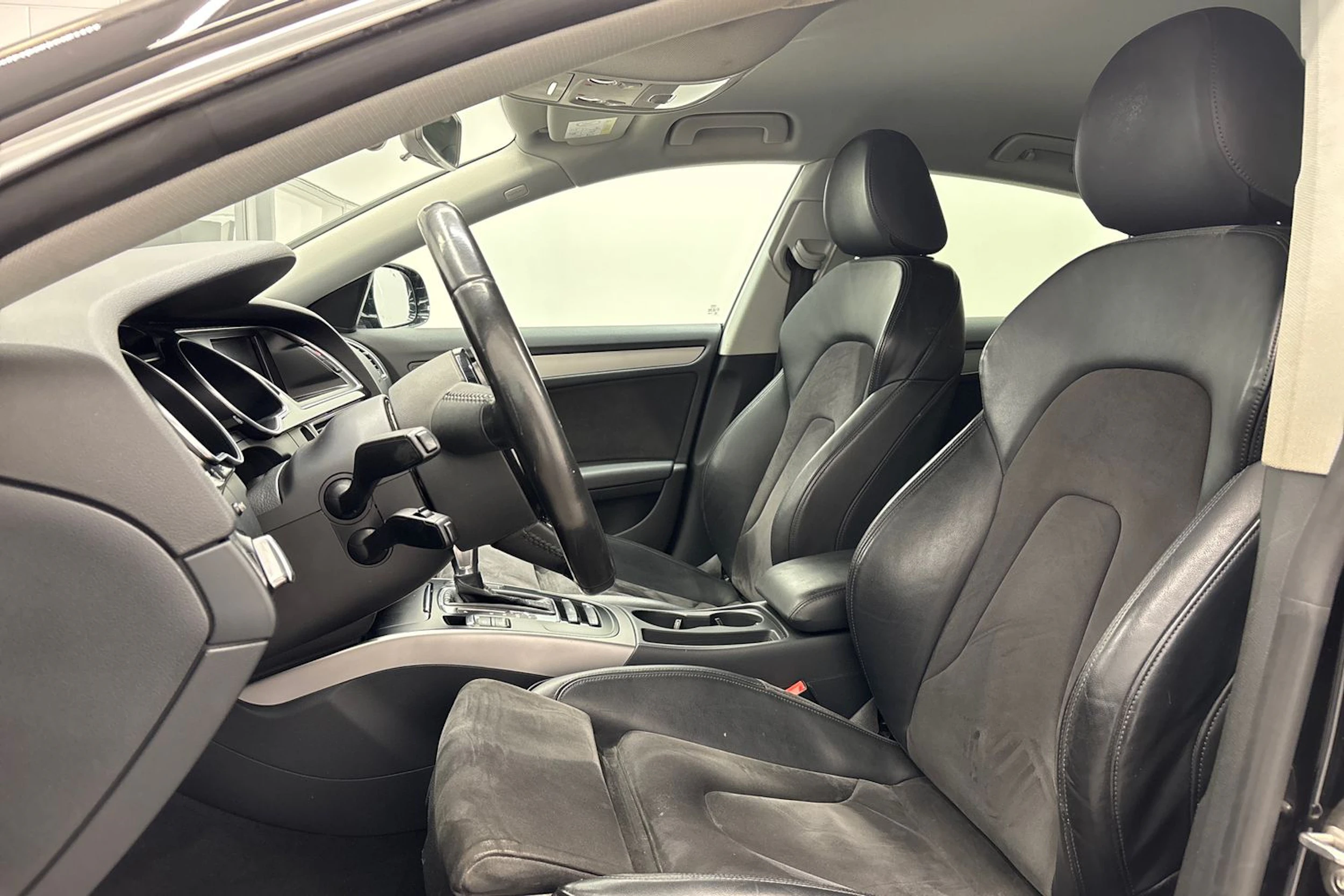 musta Audi A5 2015 kuva 16.