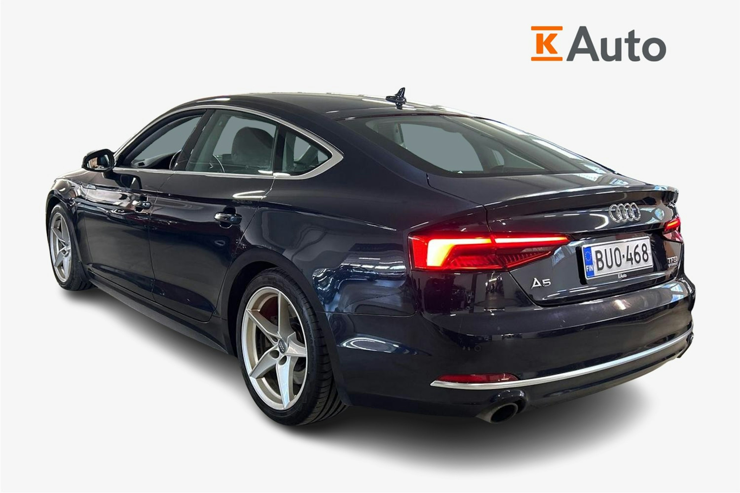 sininen Audi A5 2017 kuva 2.