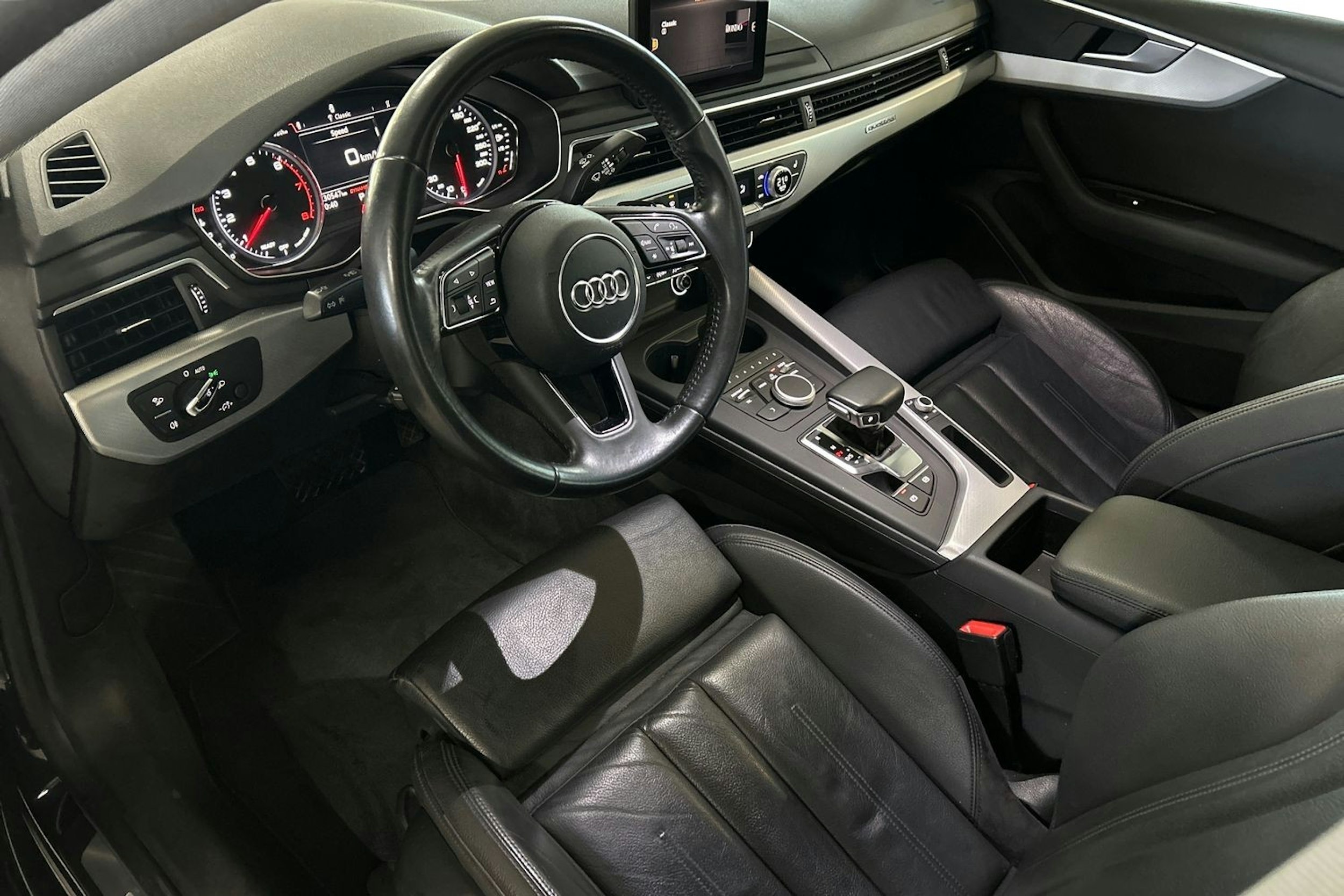 sininen Audi A5 2017 kuva 7.
