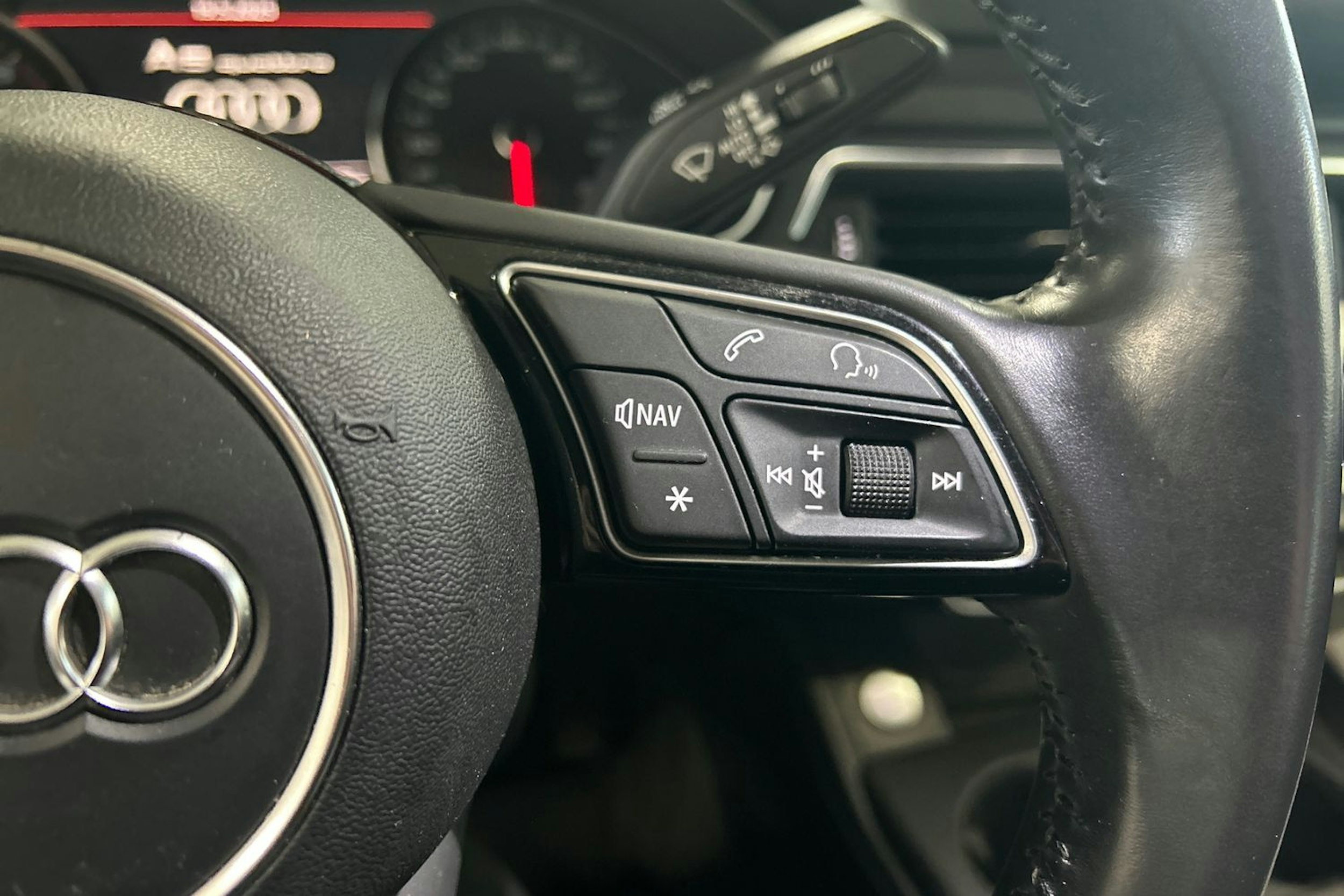 sininen Audi A5 2017 kuva 16.