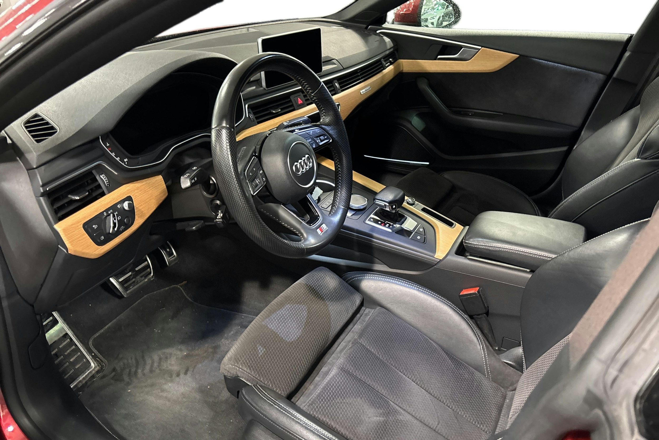 valkoinen Audi A5 2017 kuva 3.