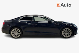 sininen Audi A5 2017 kuva 5.