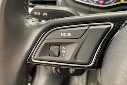 sininen Audi A5 2017 kuva 13.