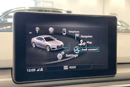 sininen Audi A5 2017 kuva 22.