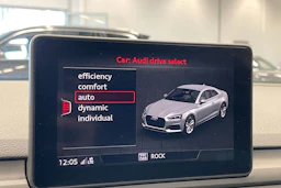 sininen Audi A5 2017 kuva 23.