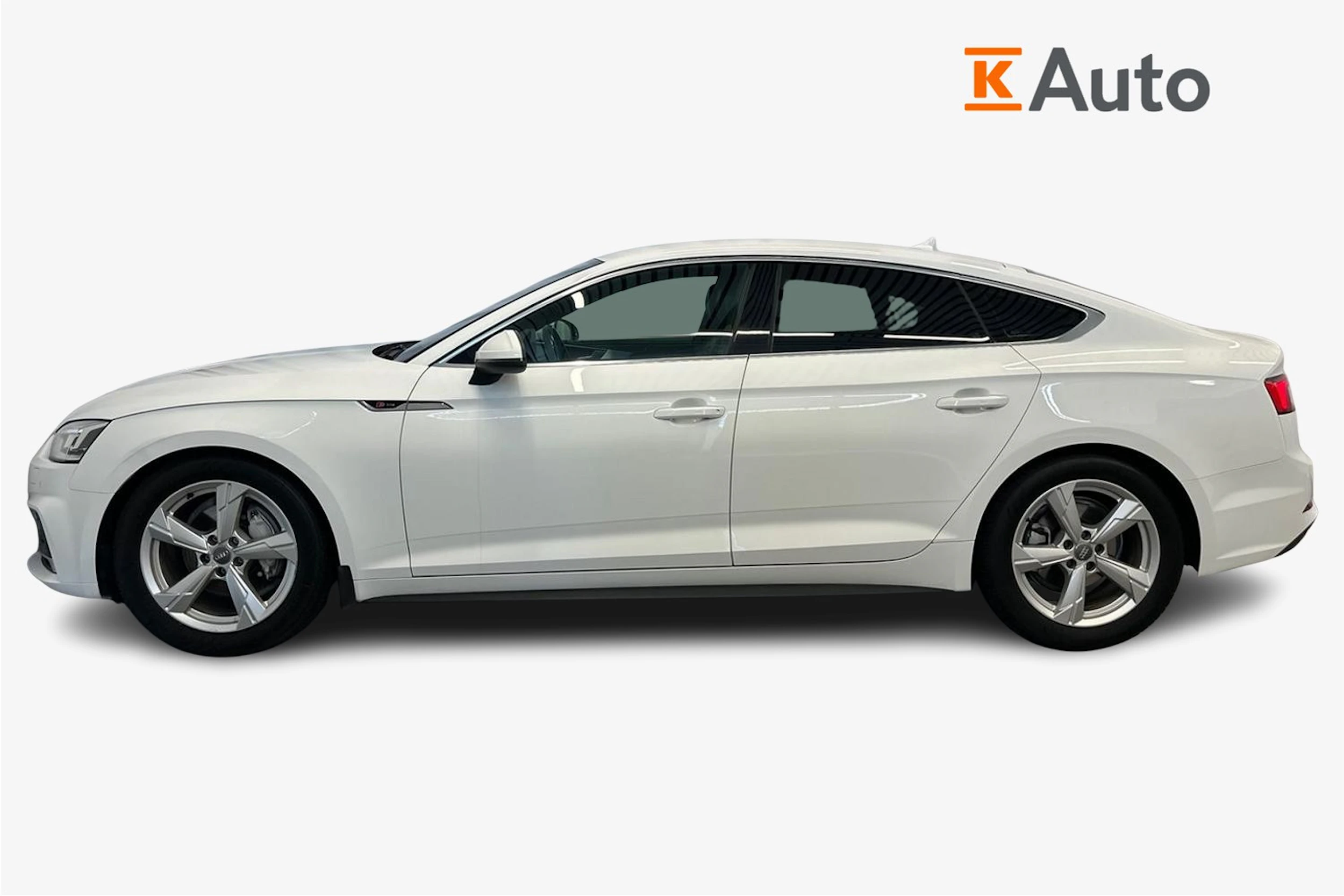 valkoinen Audi A5 2017 kuva 5.