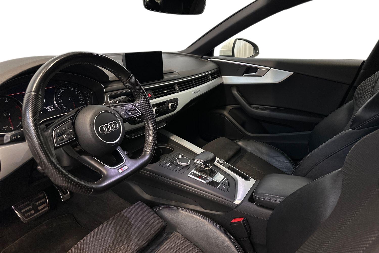 Audi A5 2017, photo 6/28
