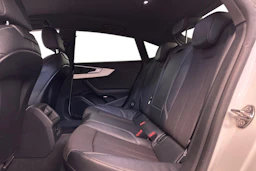 valkoinen Audi A5 2017 kuva 8.