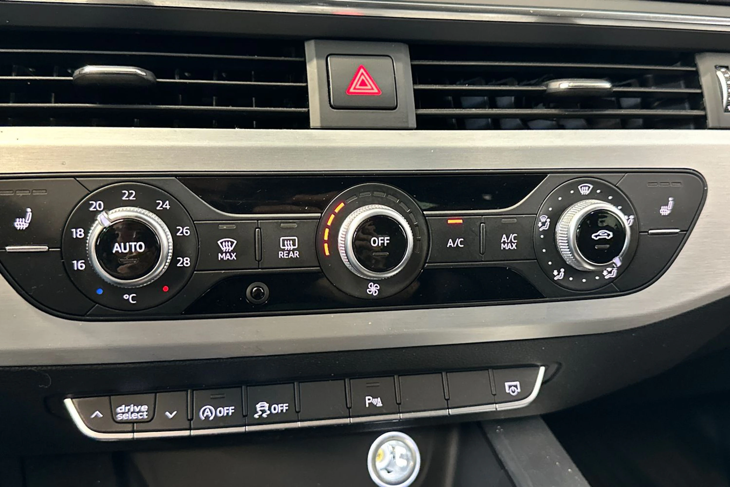 valkoinen Audi A5 2017 kuva 21.