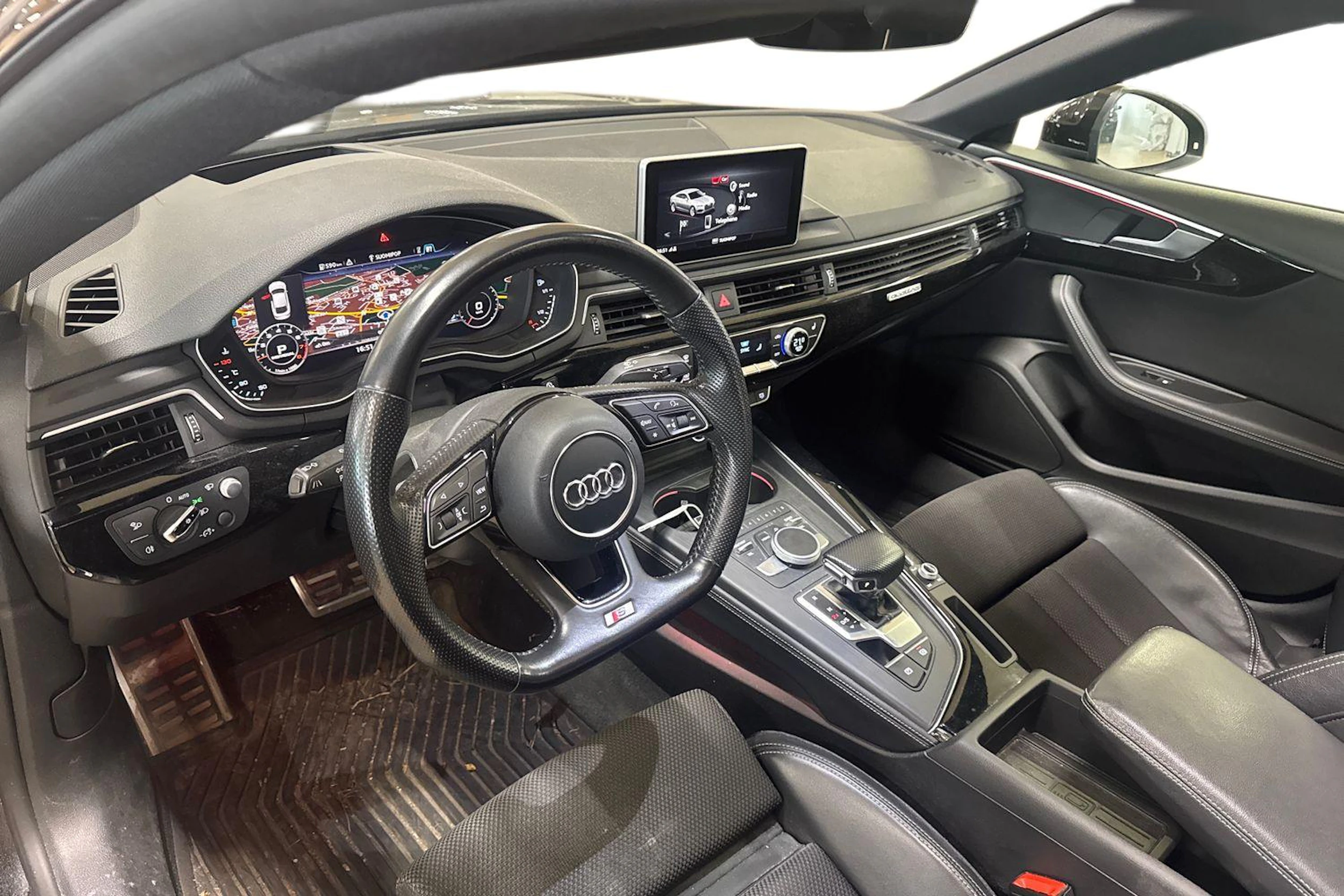 musta Audi A5 2017 kuva 3.