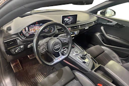 musta Audi A5 2017 kuva 3.