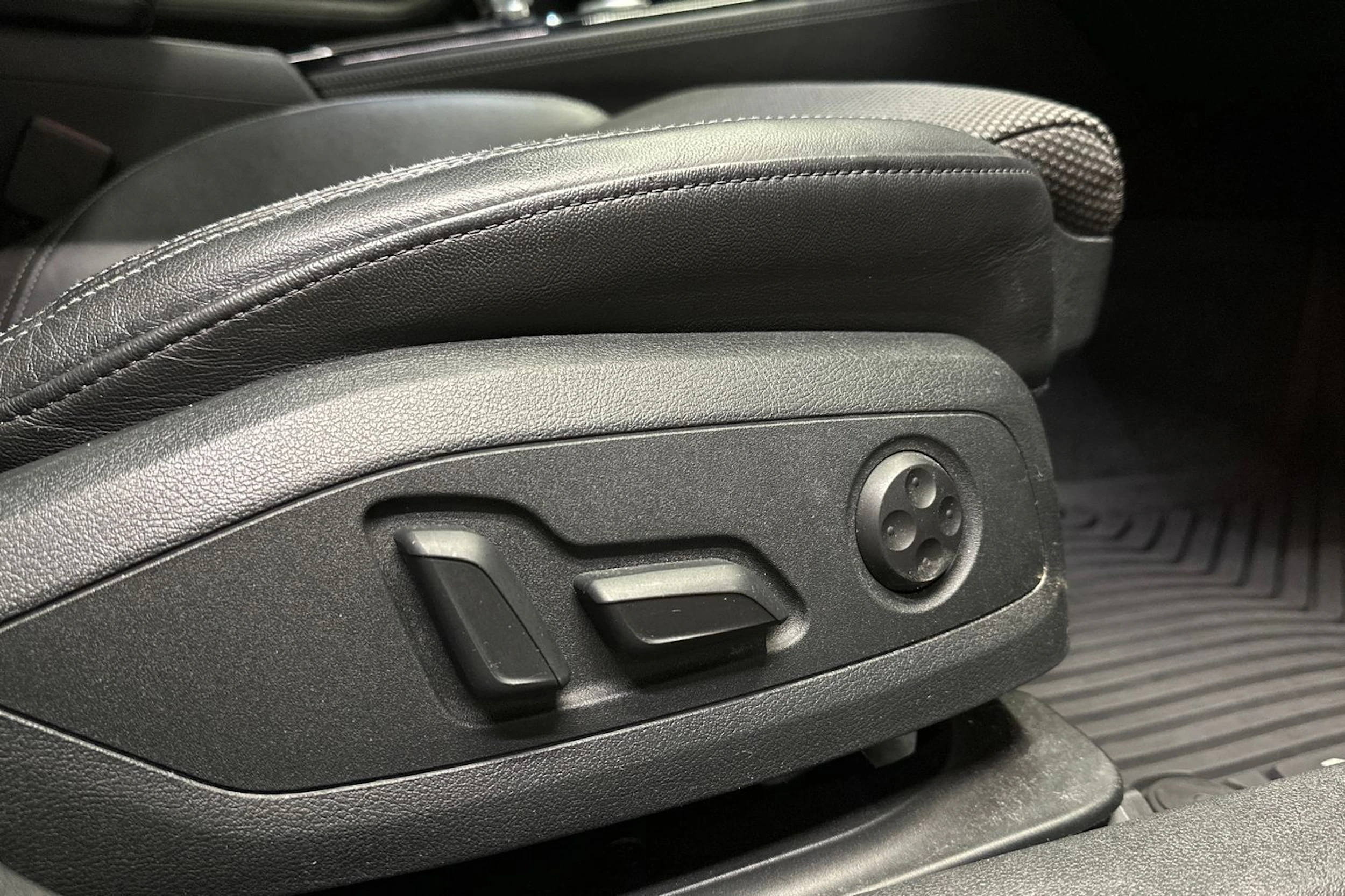 musta Audi A5 2017 kuva 12.