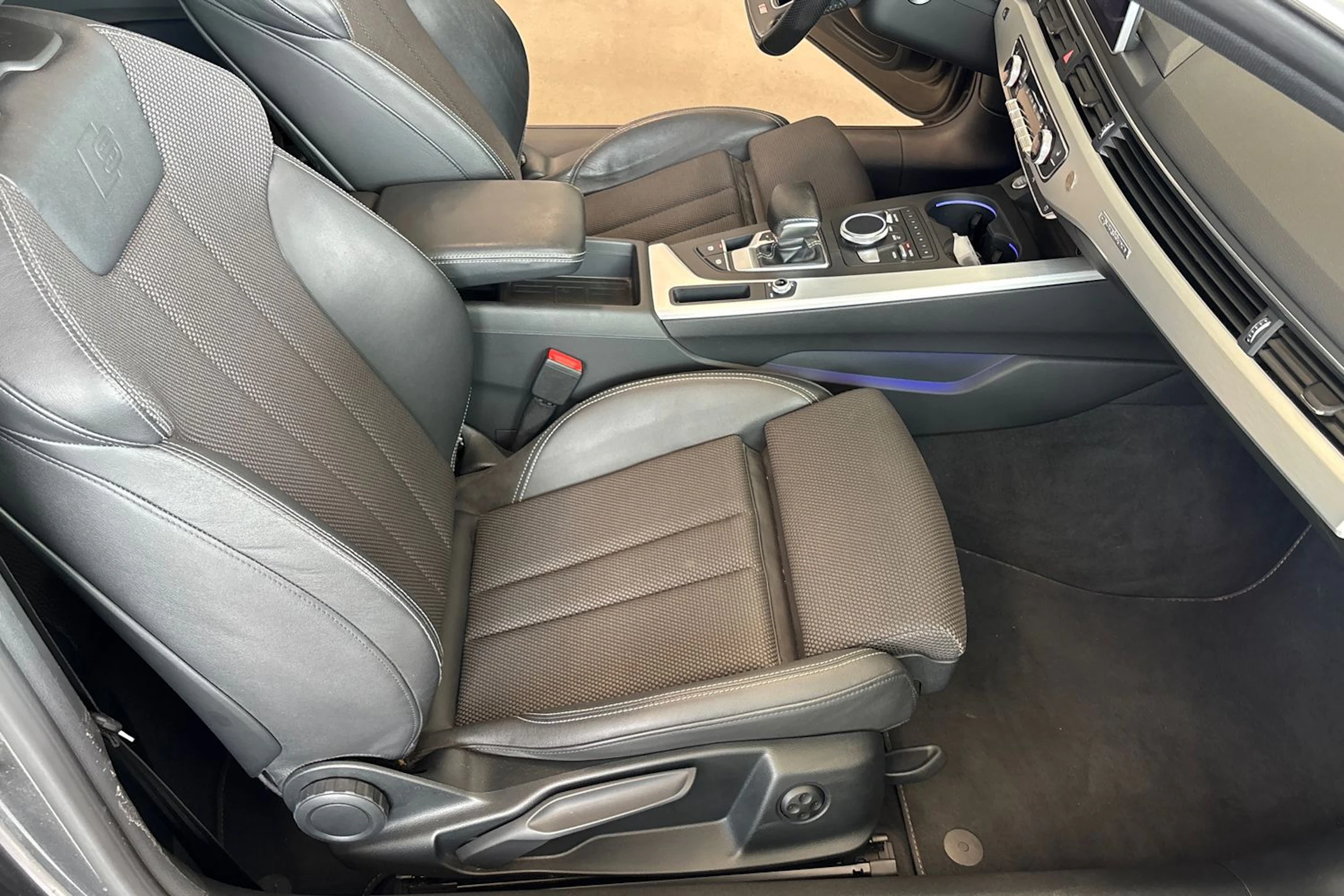 harmaa Audi A5 2017 kuva 38.