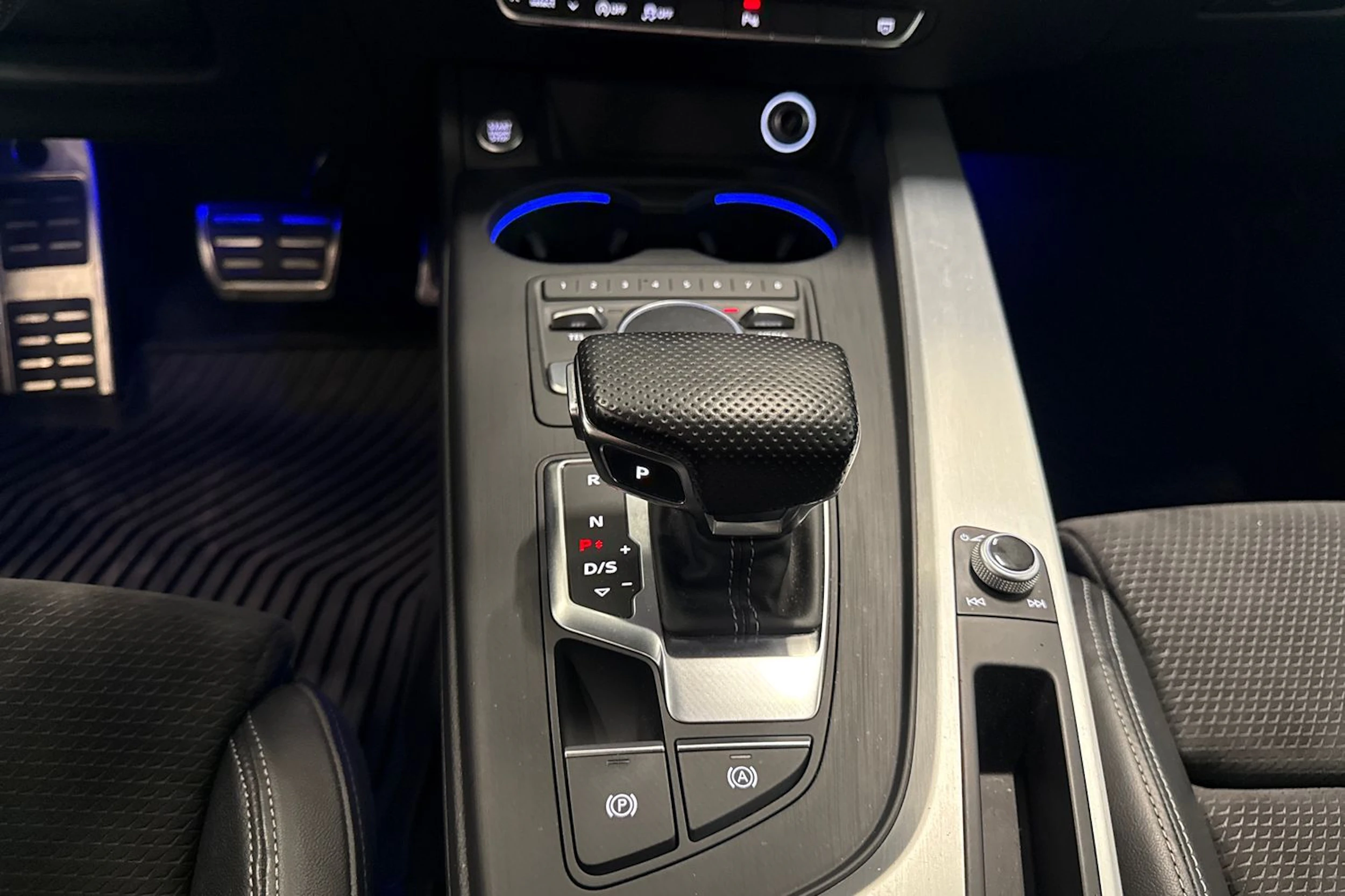 hopea Audi A5 2017 kuva 17.