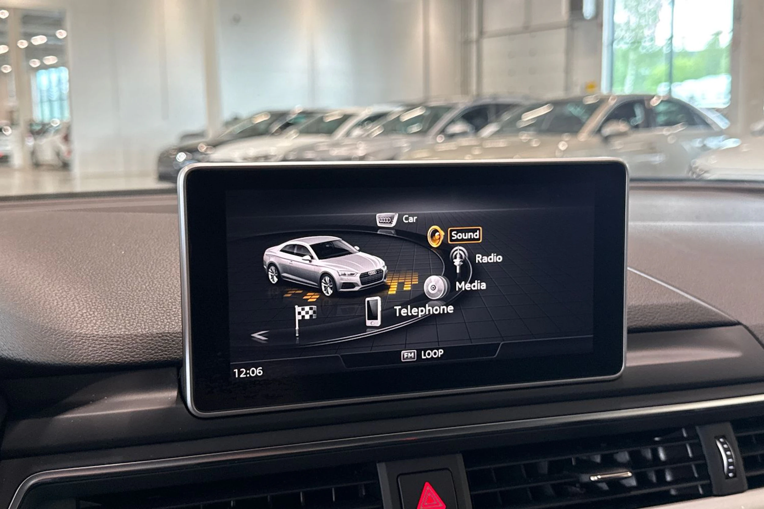 hopea Audi A5 2017 kuva 18.