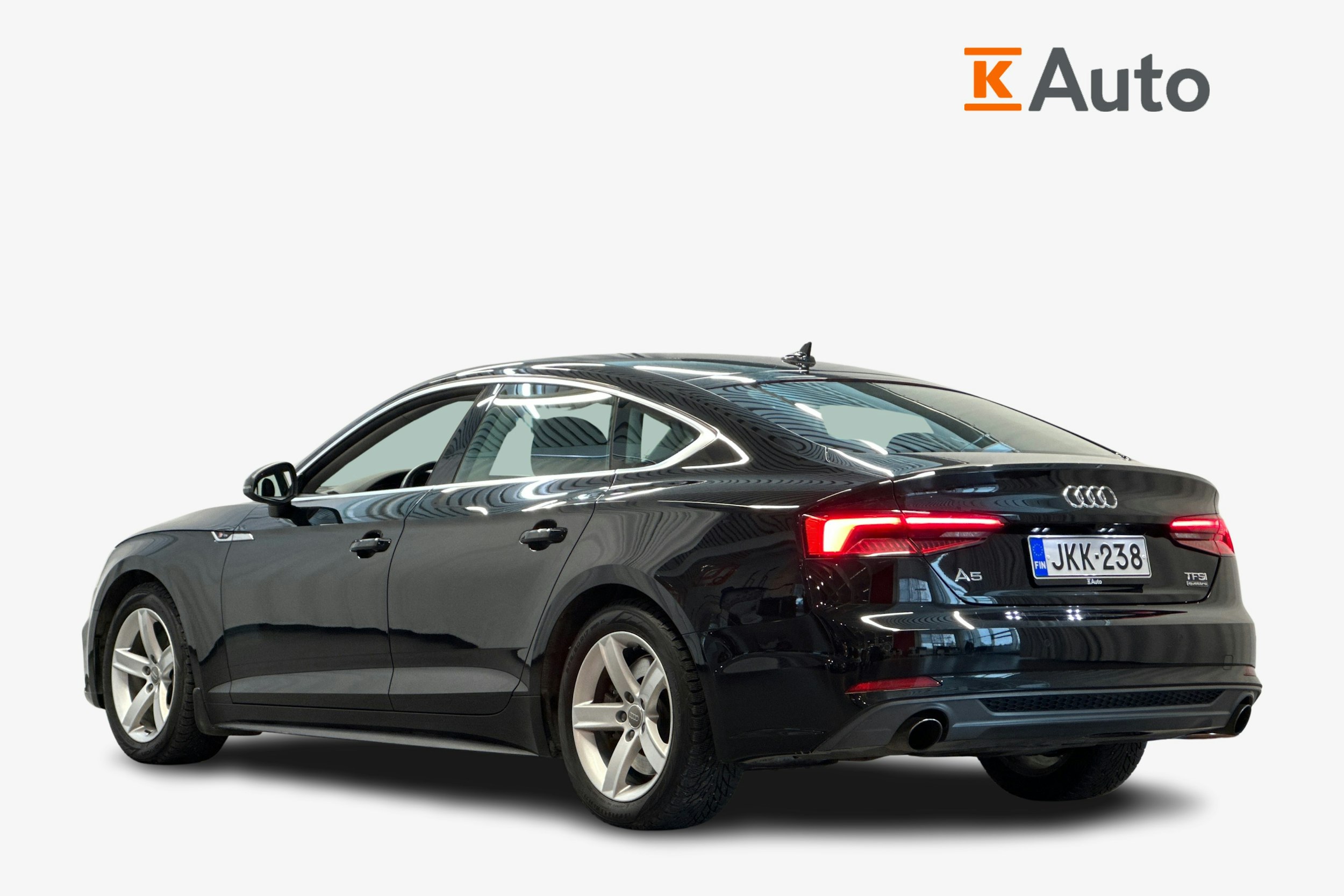 Musta Audi A5 2017 kuva 2.