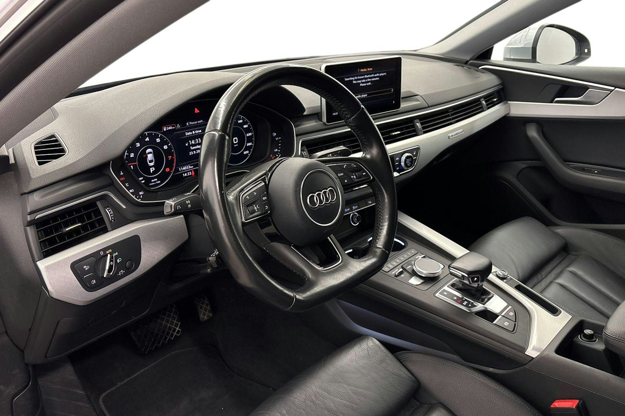 met. hopea Audi A5 2017 kuva 7.