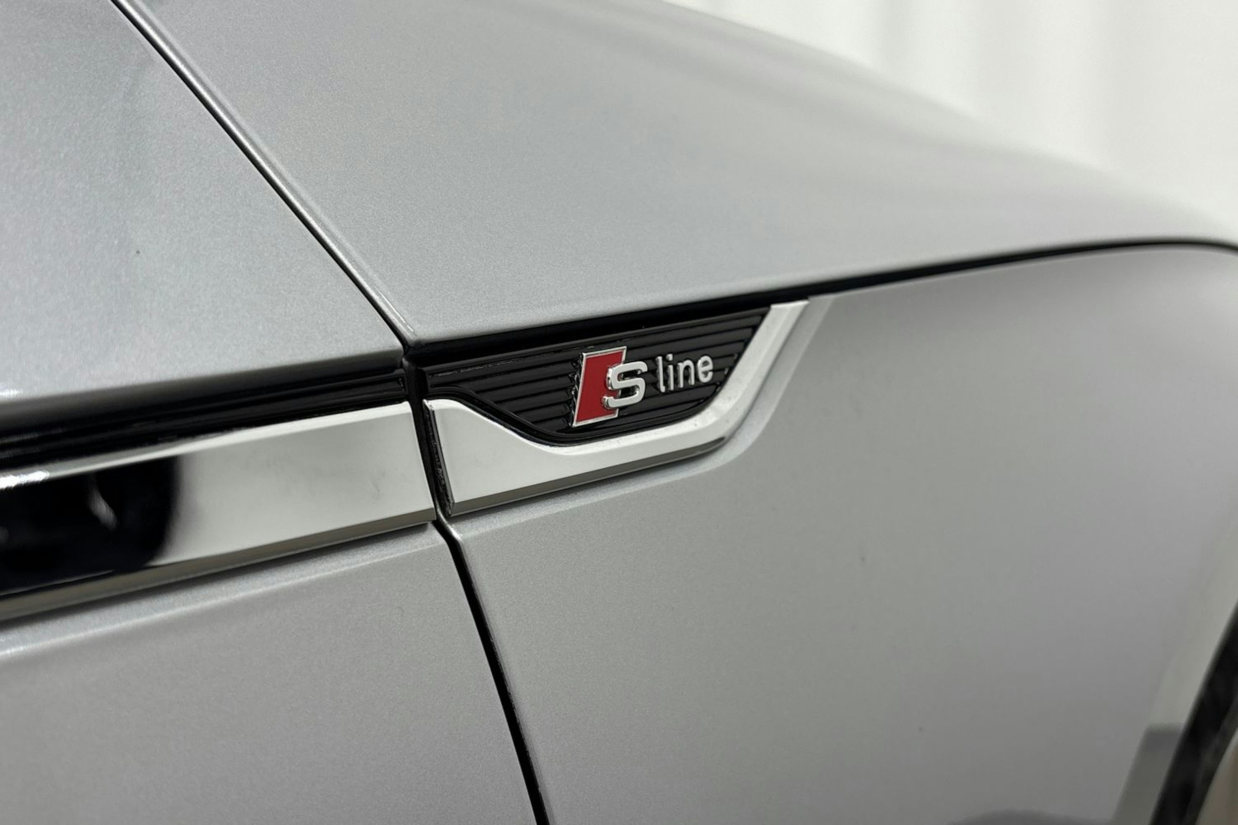 met. hopea Audi A5 2017 kuva 28.