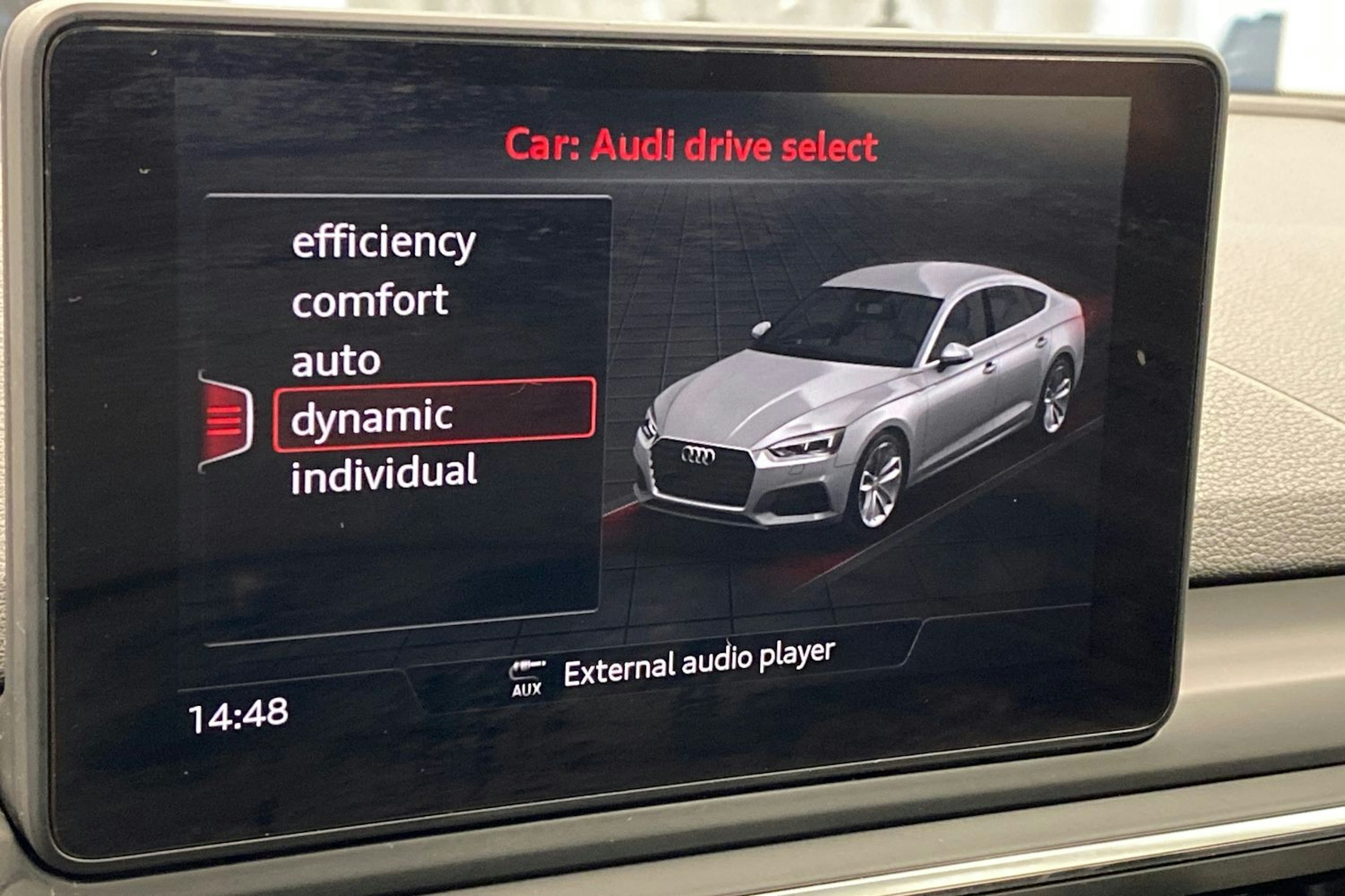 hopea Audi A5 2017 kuva 26.