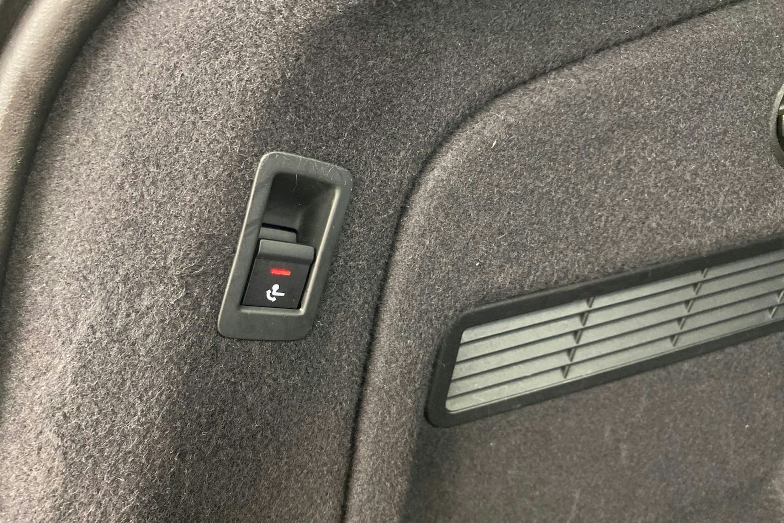 hopea Audi A5 2017 kuva 33.