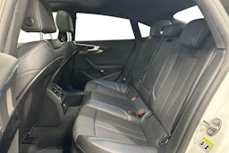 valkoinen Audi A5 2017 kuva 11.