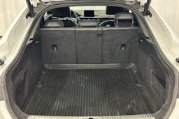 valkoinen Audi A5 2017 kuva 16.