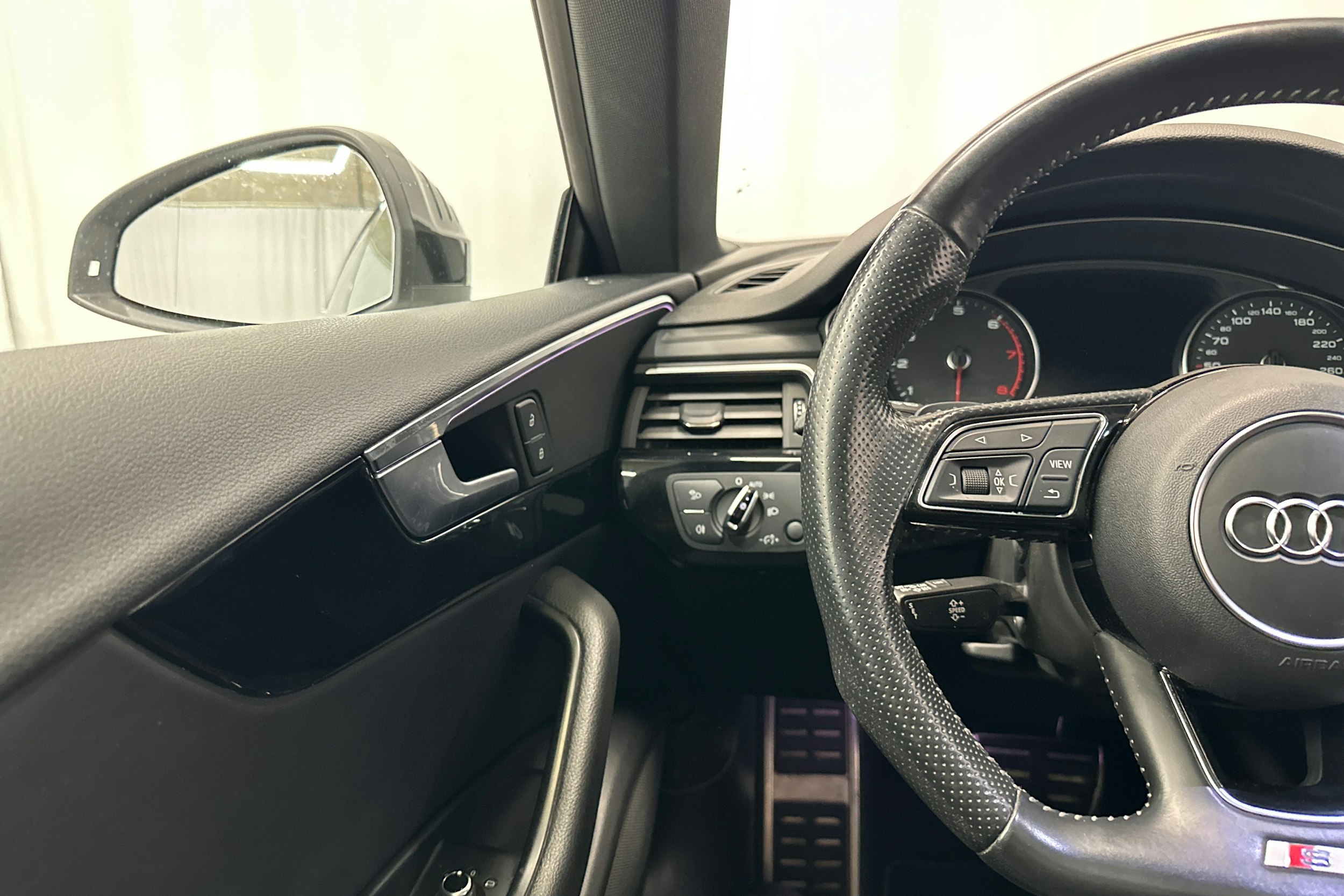 valkoinen Audi A5 2017 kuva 19.