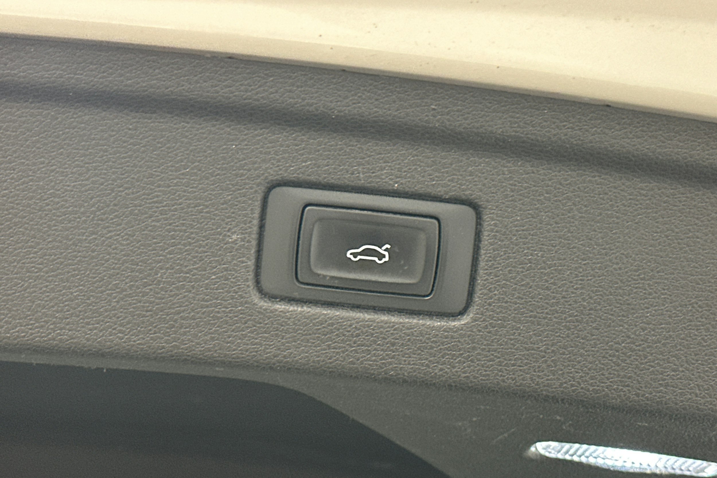 valkoinen Audi A5 2017 kuva 34.