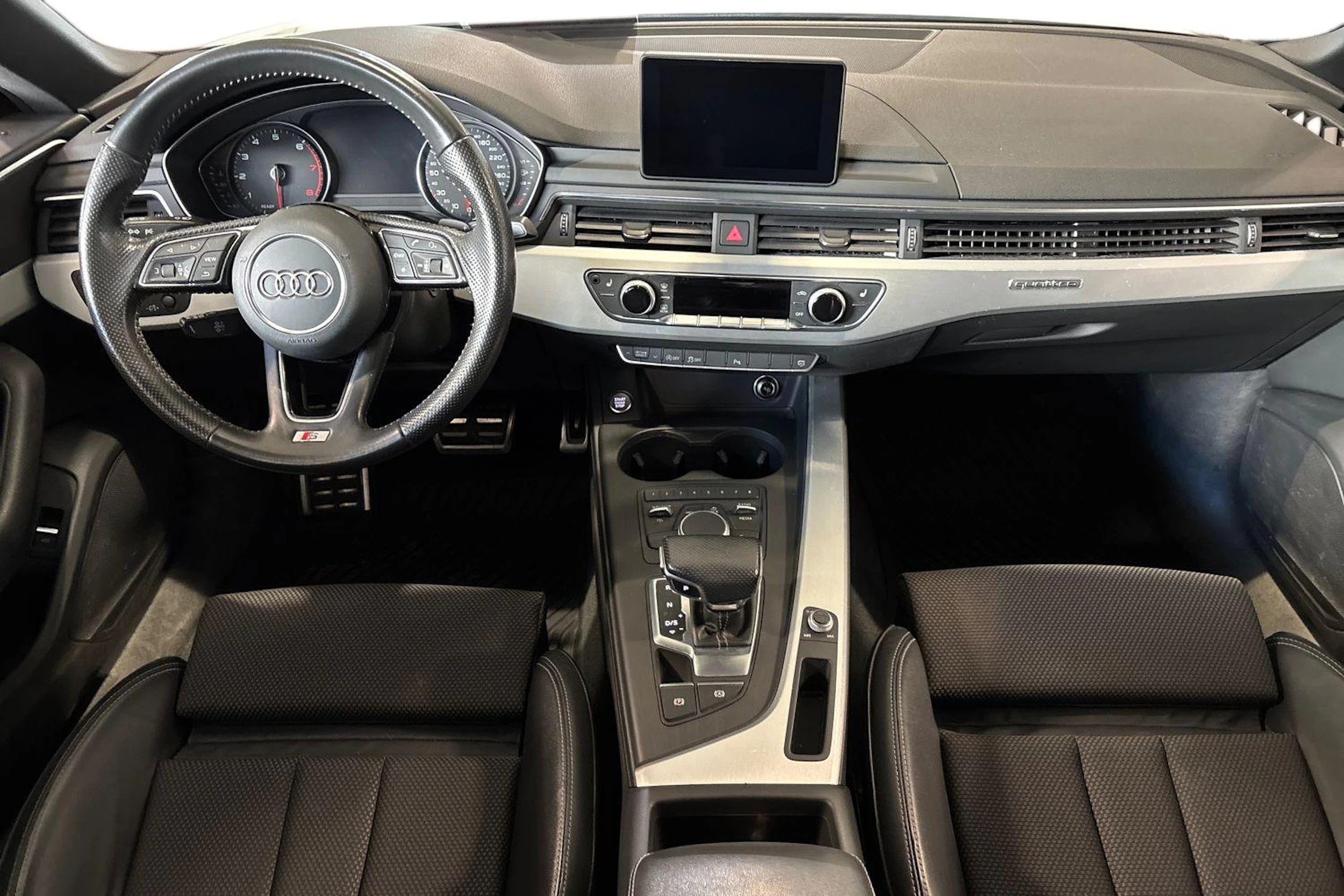 valkoinen Audi A5 2017 kuva 7.