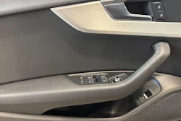 valkoinen Audi A5 2017 kuva 14.