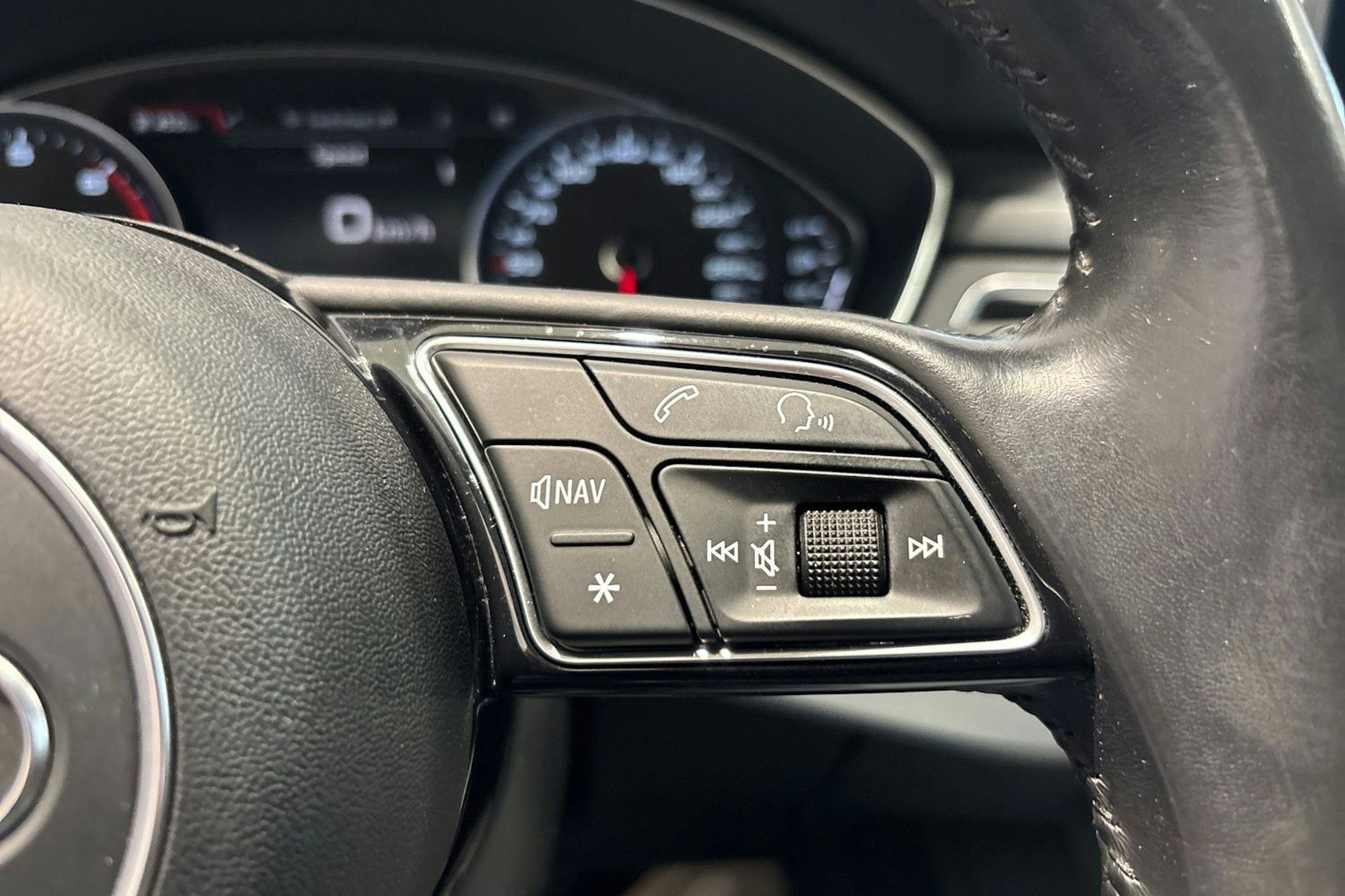 Valkoinen Audi A5 2017 kuva 13.