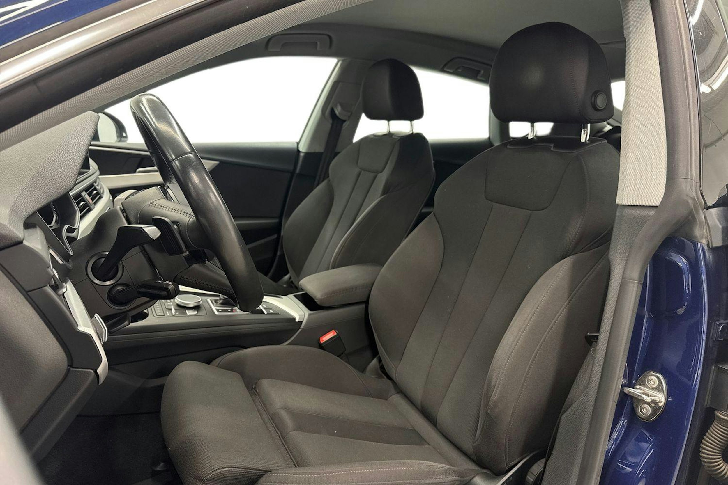 Sininen Audi A5 2017 kuva 11.