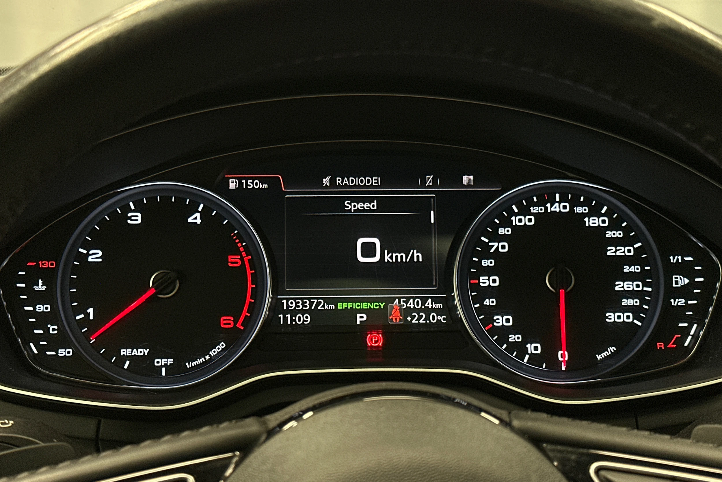 sininen Audi A5 2017 kuva 13.