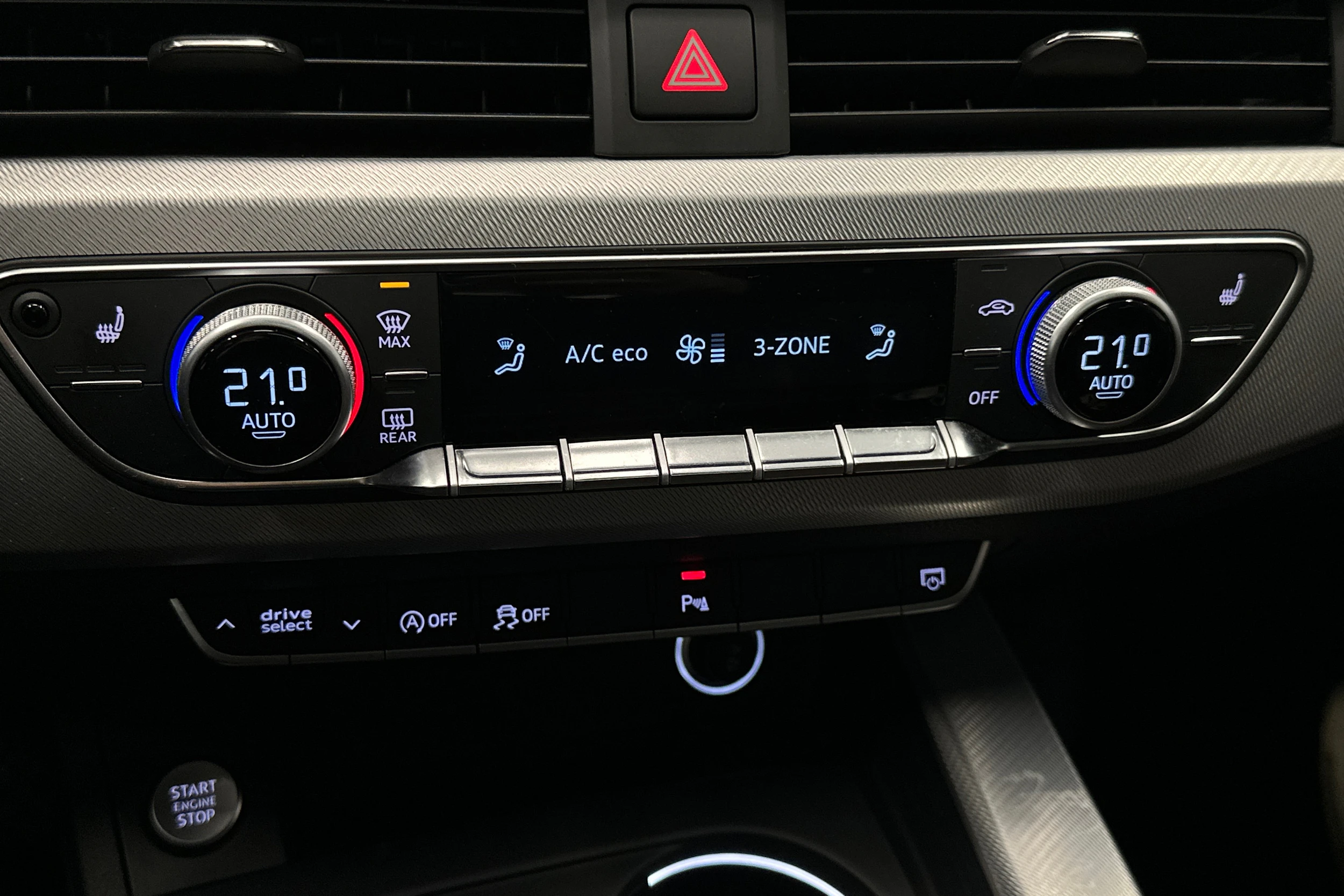 sininen Audi A5 2017 kuva 26.