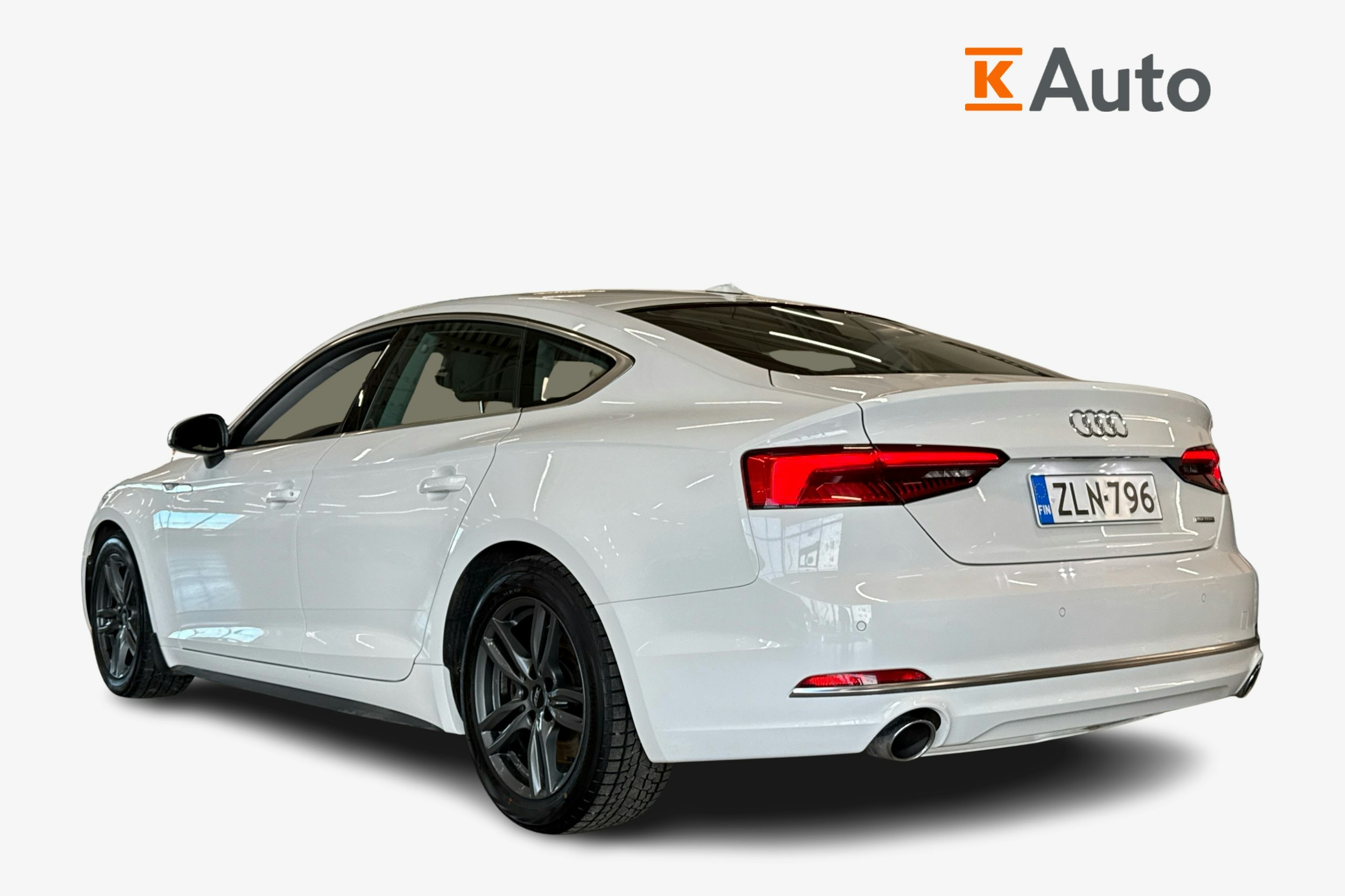 valkoinen Audi A5 2017 kuva 2.