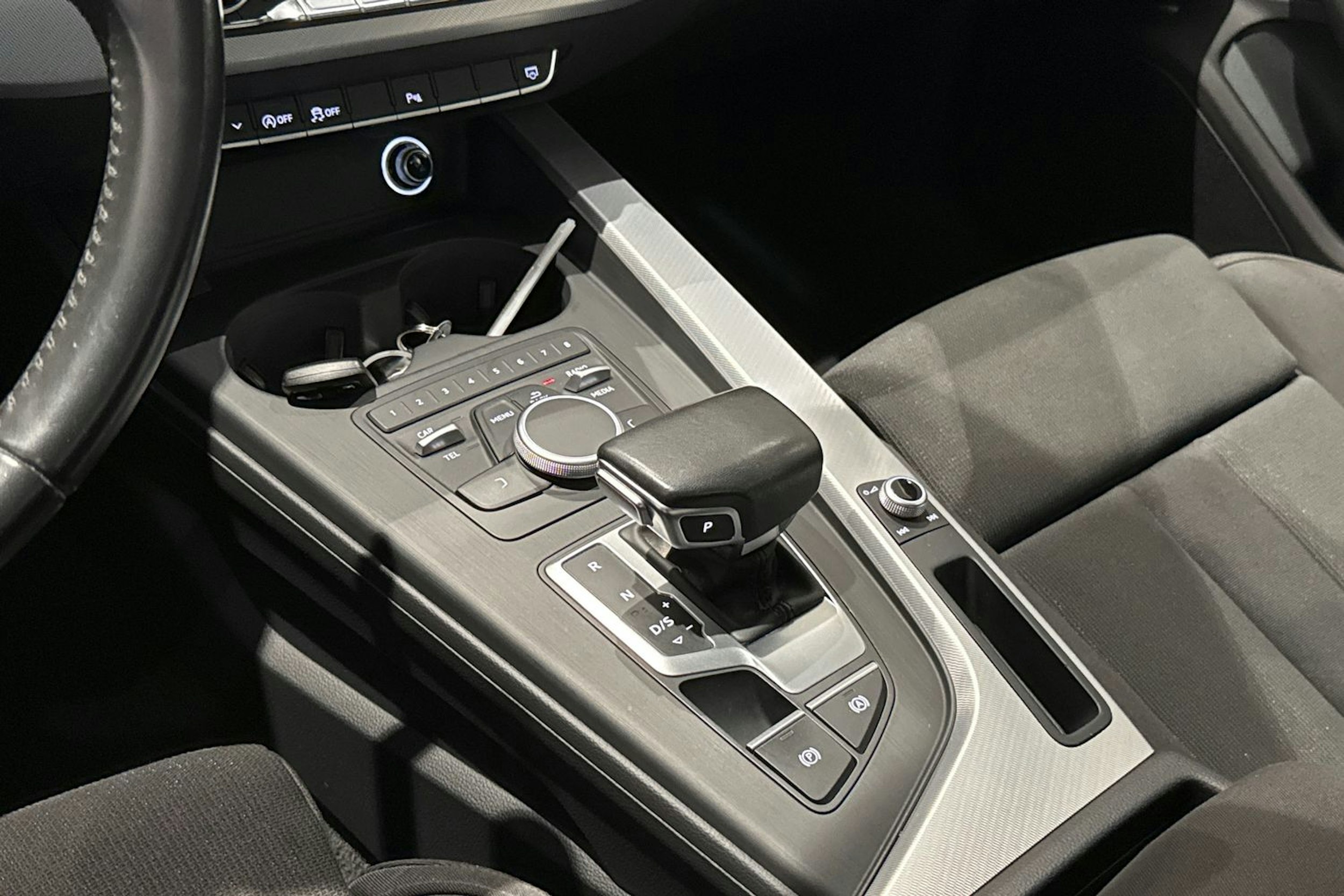 valkoinen Audi A5 2017 kuva 19.